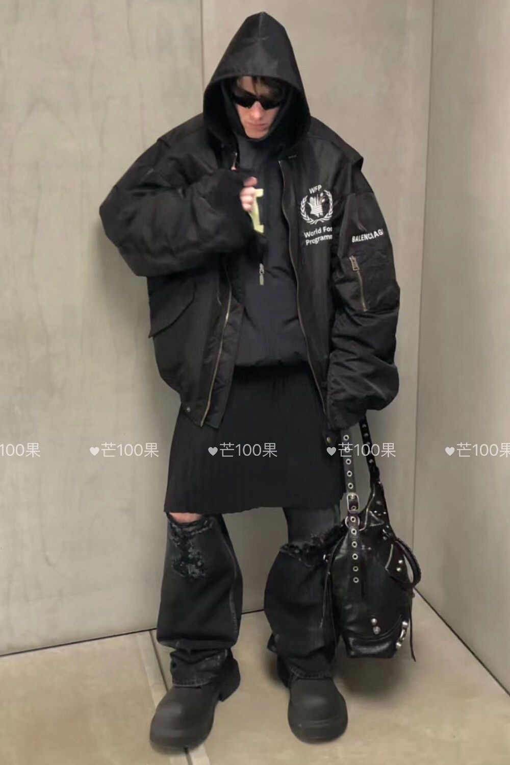 Balenciaga Balenciaga WFP Collaboration Bomber Jacket Size US S / EU 44-46 / 1 - 8 Thumbnail
