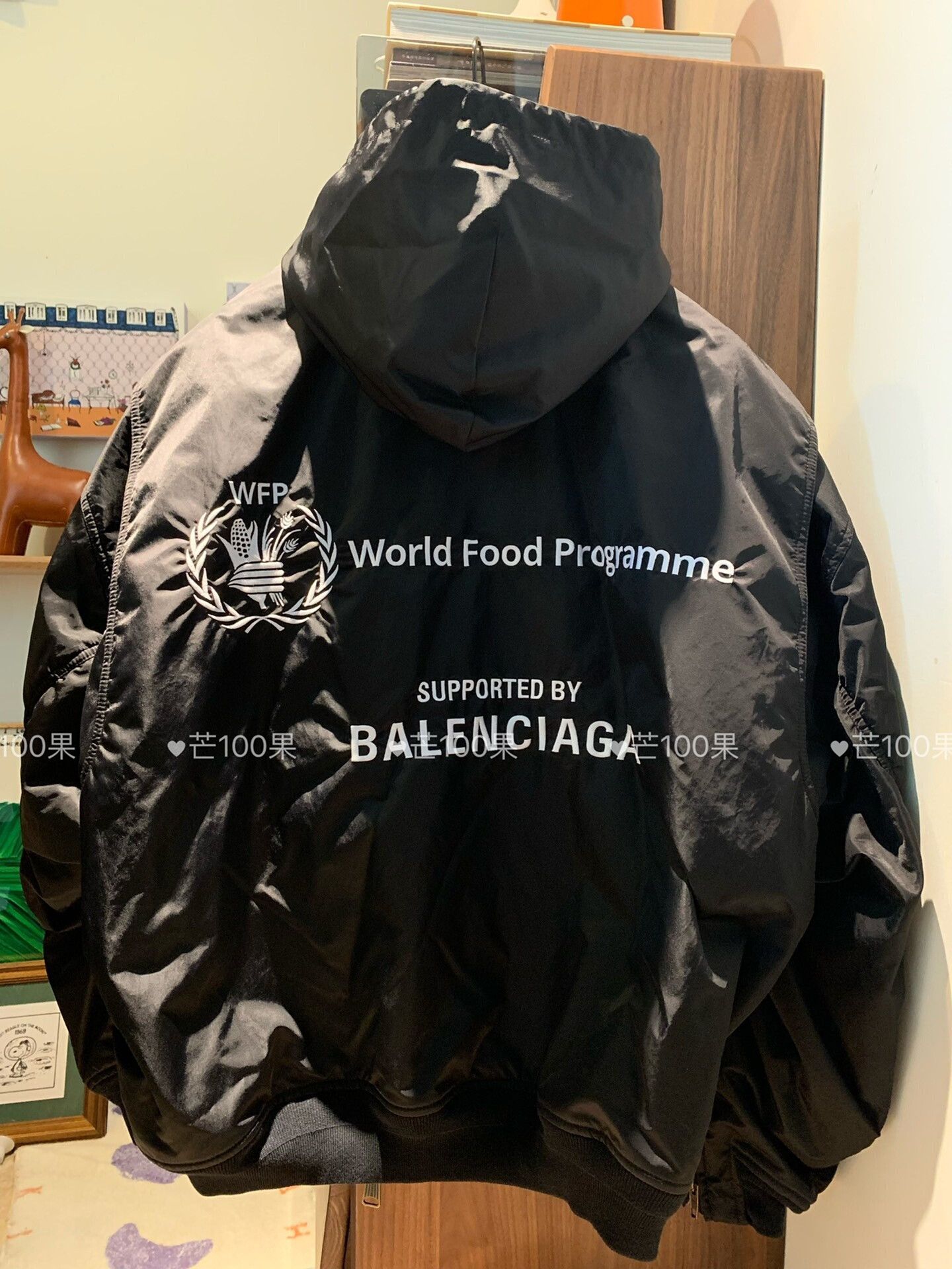 Balenciaga Balenciaga WFP Collaboration Bomber Jacket Size US S / EU 44-46 / 1 - 6 Thumbnail
