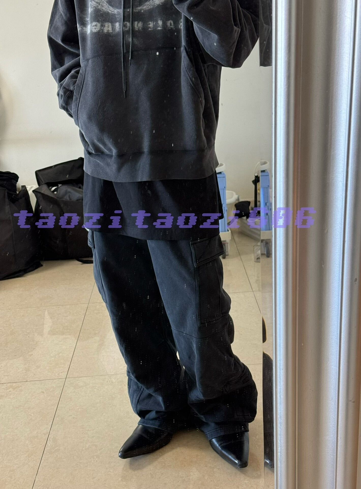 Balenciaga Balenciaga Rhinestone Cargo Sweatpants 26 Size 26" / US 2 / IT 38 - 8 Thumbnail