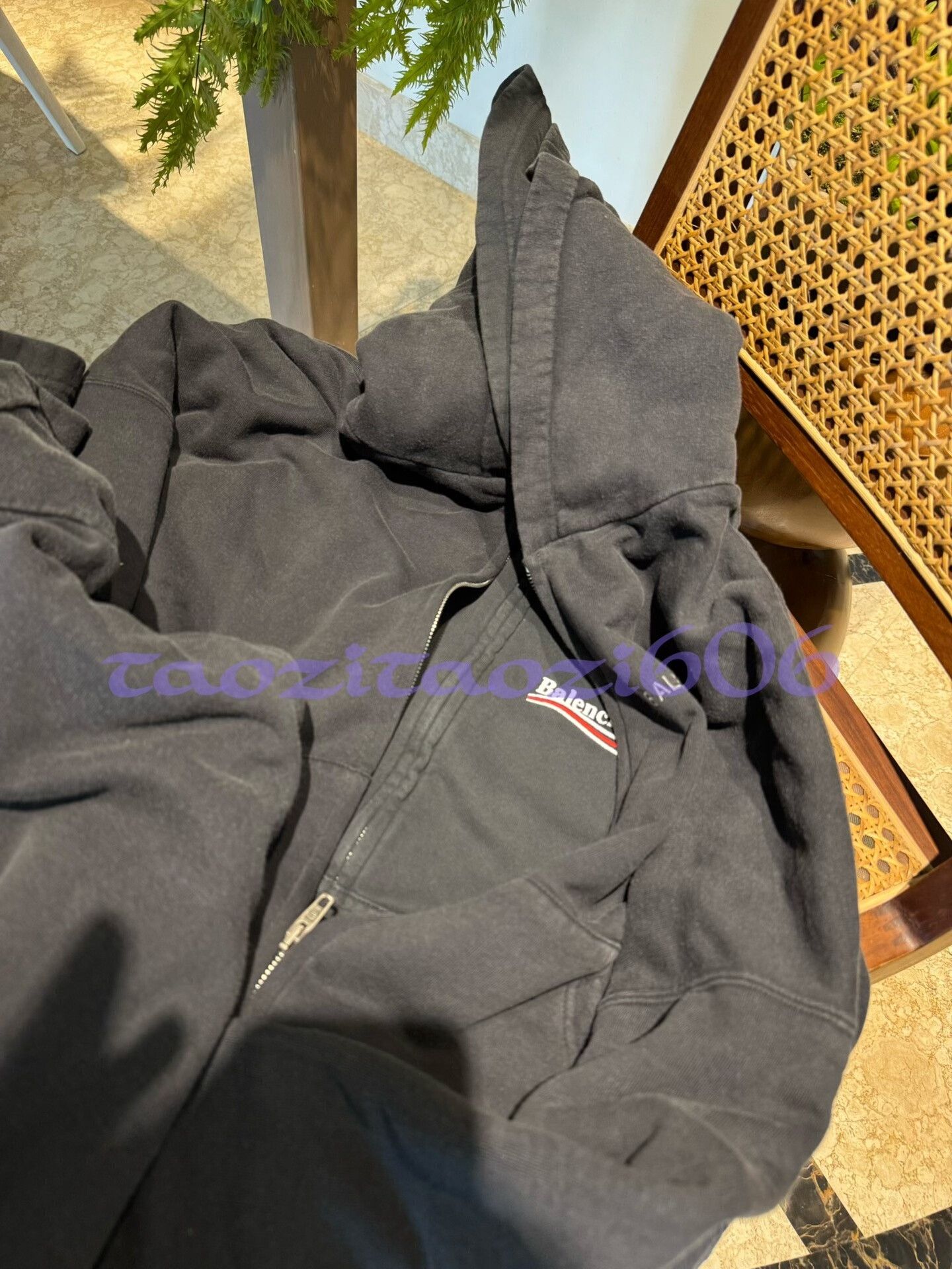 Balenciaga Balenciaga 26 Two-Piece Embroidered Hoodie Size US L / EU 52-54 / 3 - 3 Thumbnail