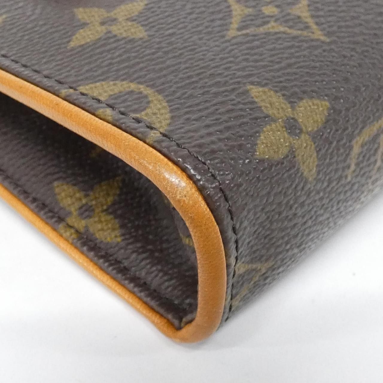 Louis Vuitton Louis Vuitton Louis Vuitton Pochette Florentine Monogram Waist Bag Textile Belt Bag M51855+M67304 DUTY FREE for USA Size ONE SIZE - 3 Thumbnail