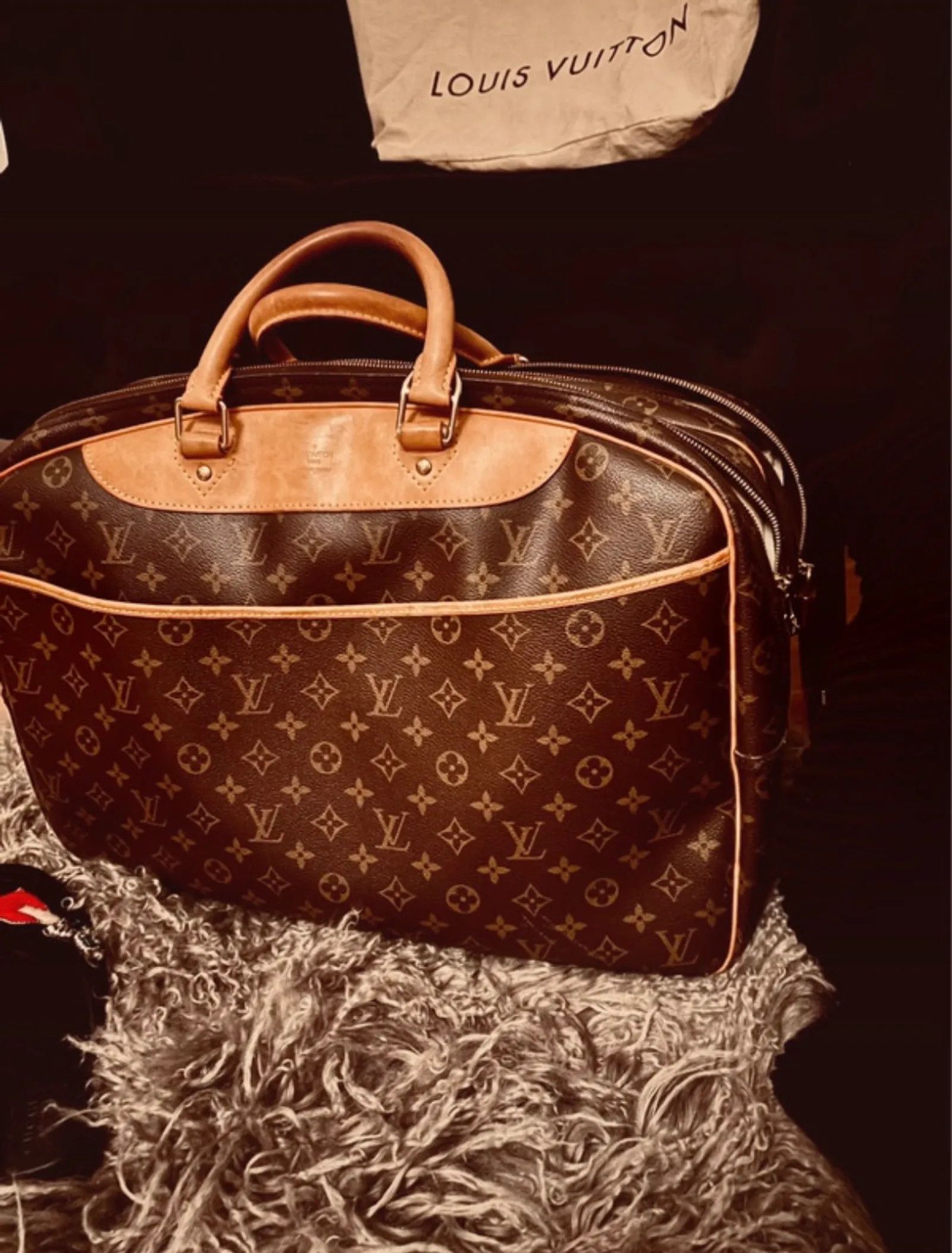 Louis Vuitton Louis Vuitton 24 Heures Weekendbag Suitcase Size ONE SIZE - 3 Thumbnail