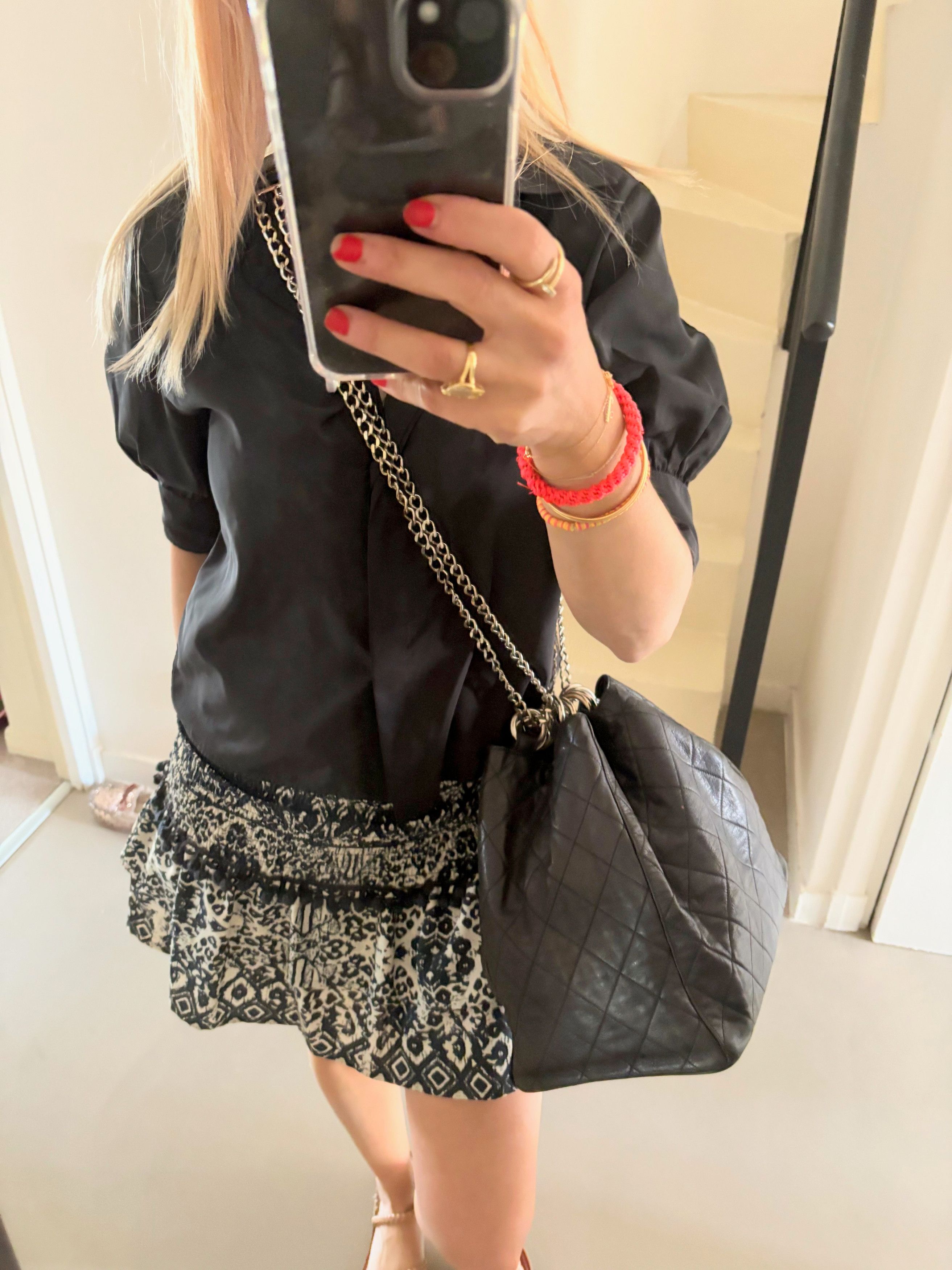 Chanel Sac Seau Matelassé Size ONE SIZE - 14 Thumbnail