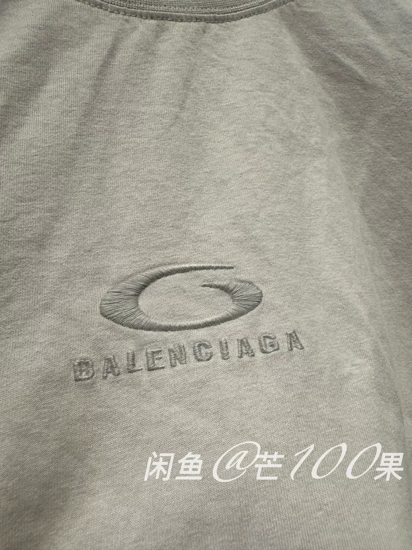 Balenciaga Balenciaga 25 Embroidered Logo Washed White Tee Size XS / US 0-2 / IT 36-38 - 2 Thumbnail