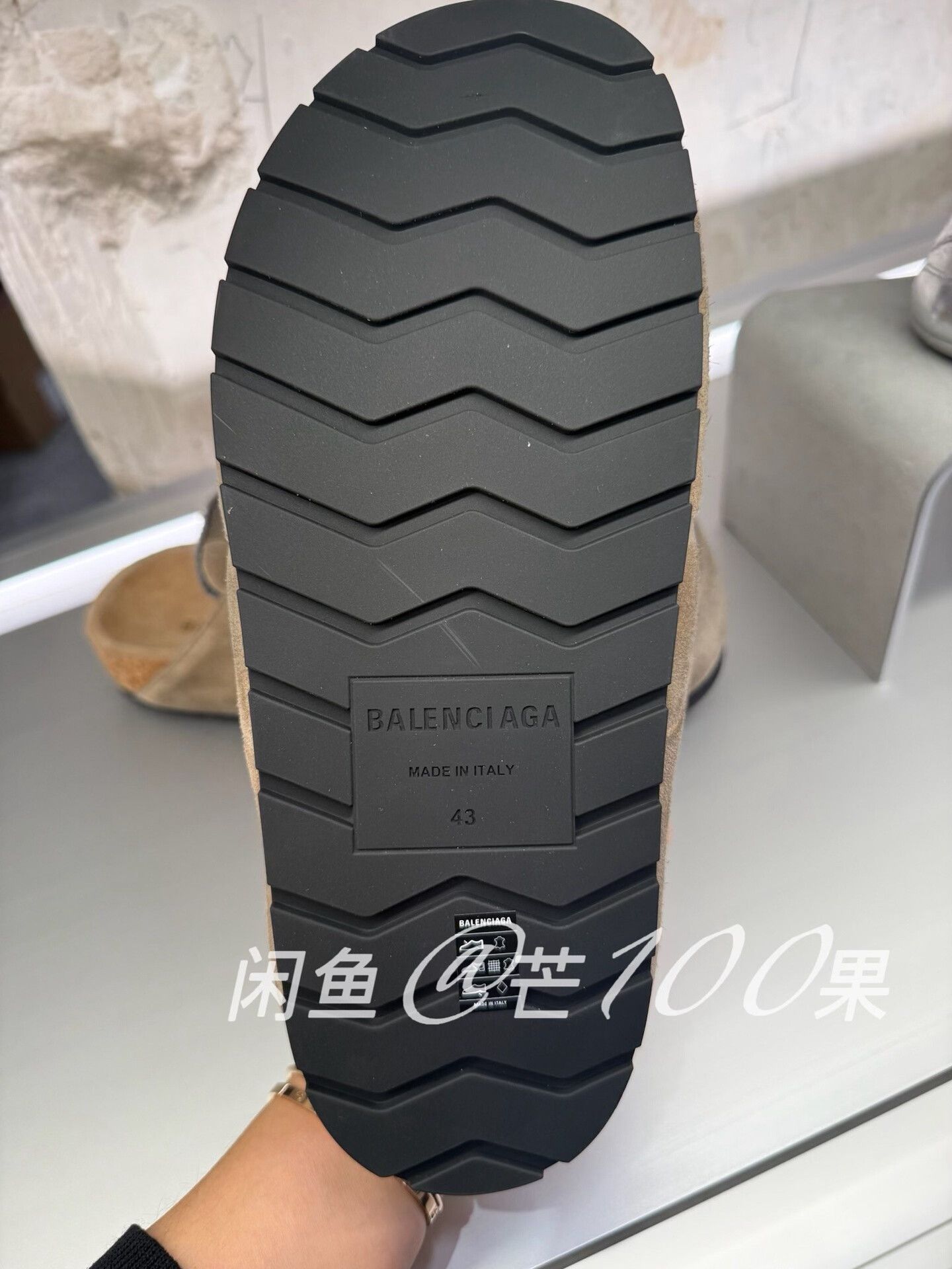 Balenciaga Balenciaga Distressed Khaki Suede Mules Size US 7 / EU 40 - 5 Thumbnail
