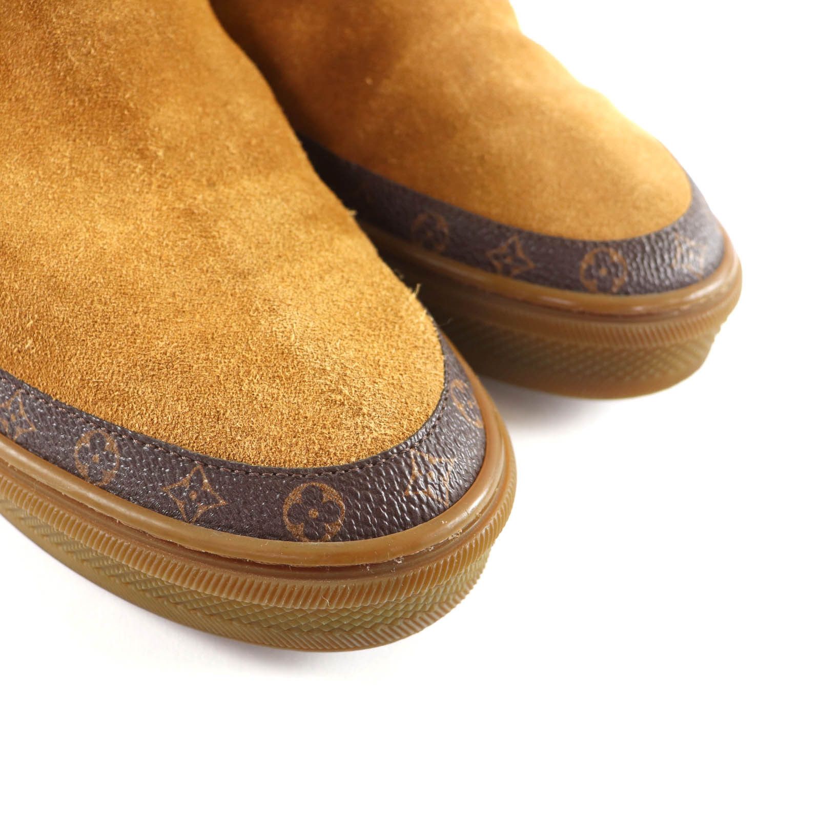 Louis Vuitton Louis Vuitton Louis Vuitton Snowball Mouton Knee-high Boots Fur Shoes DUTY FREE for USA Size ONE SIZE - 7 Thumbnail
