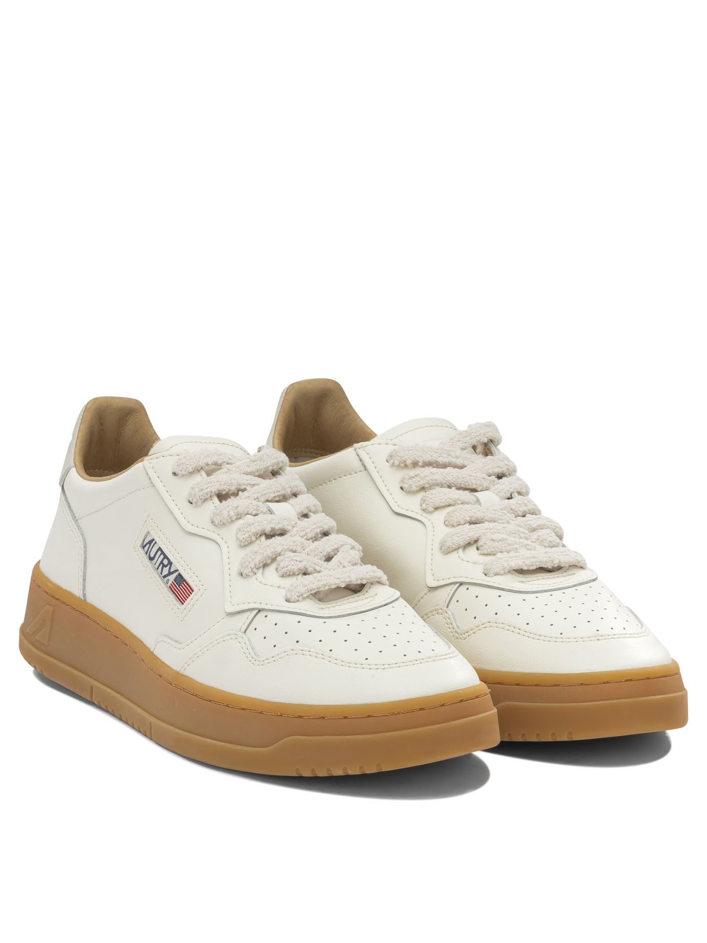 AUTRY Autry Medalist Low Sneakers IT 40 Men - USA Duties Paid Size US 7 / EU 40 - 2 Thumbnail