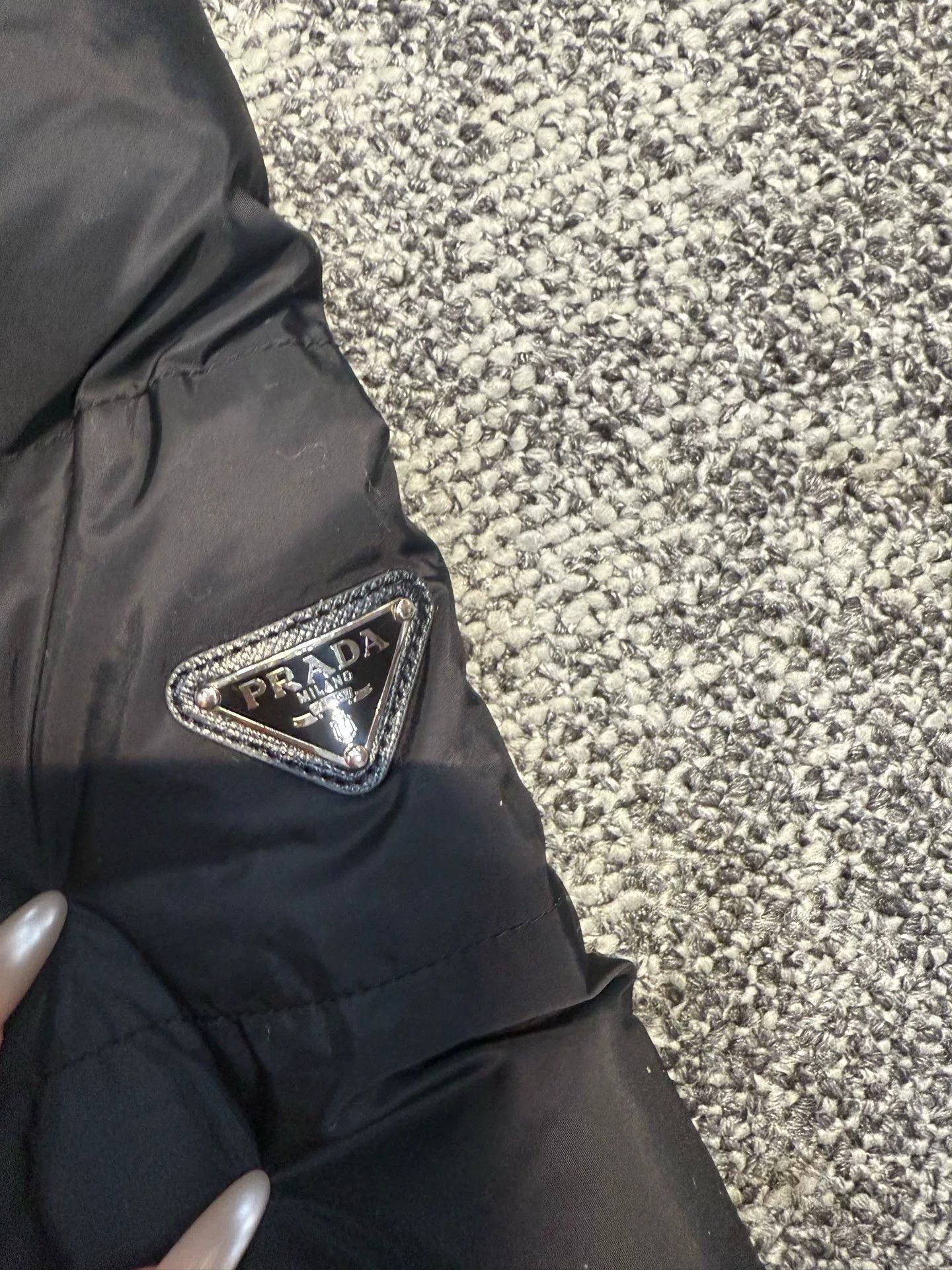 Prada Prada Size 40 Black Hooded Down Jacket Size US XXS / EU 40 - 2 Thumbnail