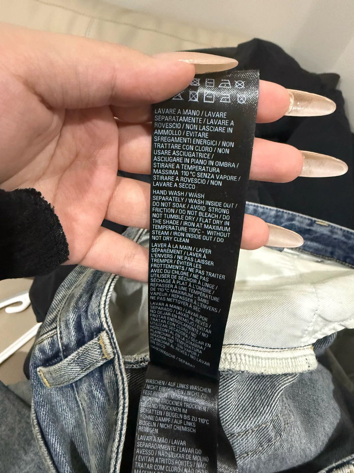 Balenciaga Balenciaga Unisex Graffiti Jeans Size US 26 / EU 42 - 7 Thumbnail
