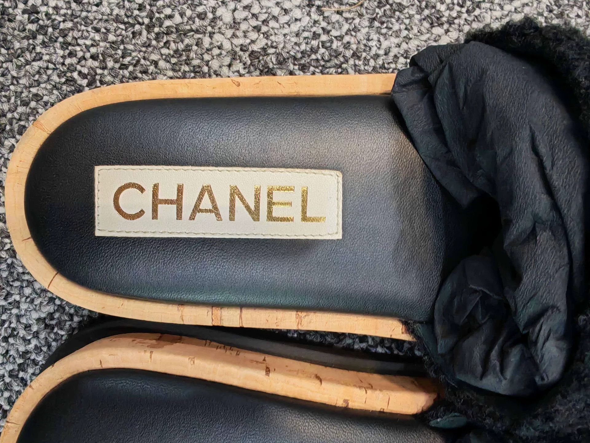 Chanel Chanel Black Pearl Logo Plush Shoes Size US 6 / IT 36 - 3 Thumbnail