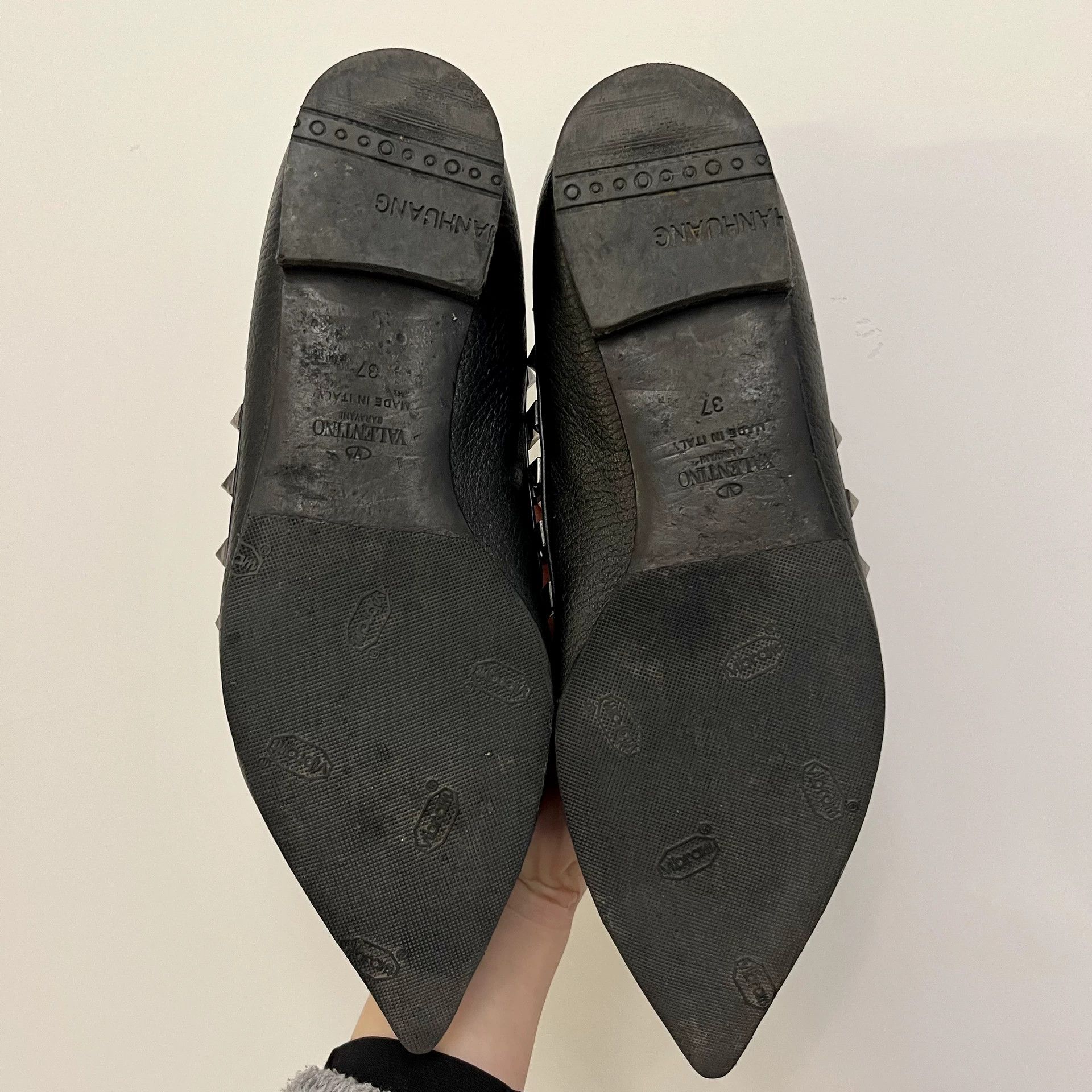 Valentino Valentino Women's Gently Used Heels 37 Size US 6 / IT 36 - 7 Thumbnail