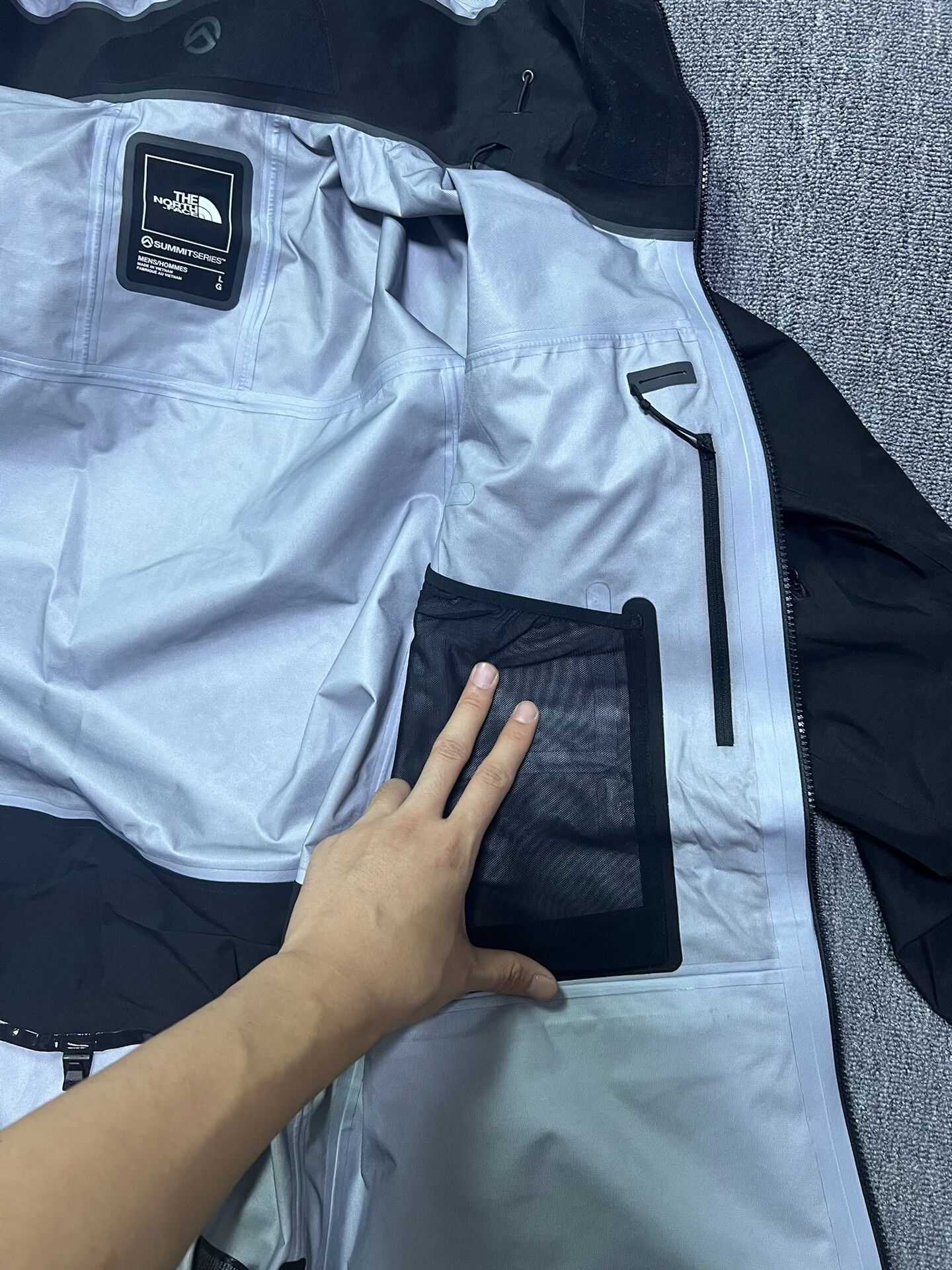The North Face The North Face Summit Series Hardshell Jacket Size US L / EU 52-54 / 3 - 8 Thumbnail