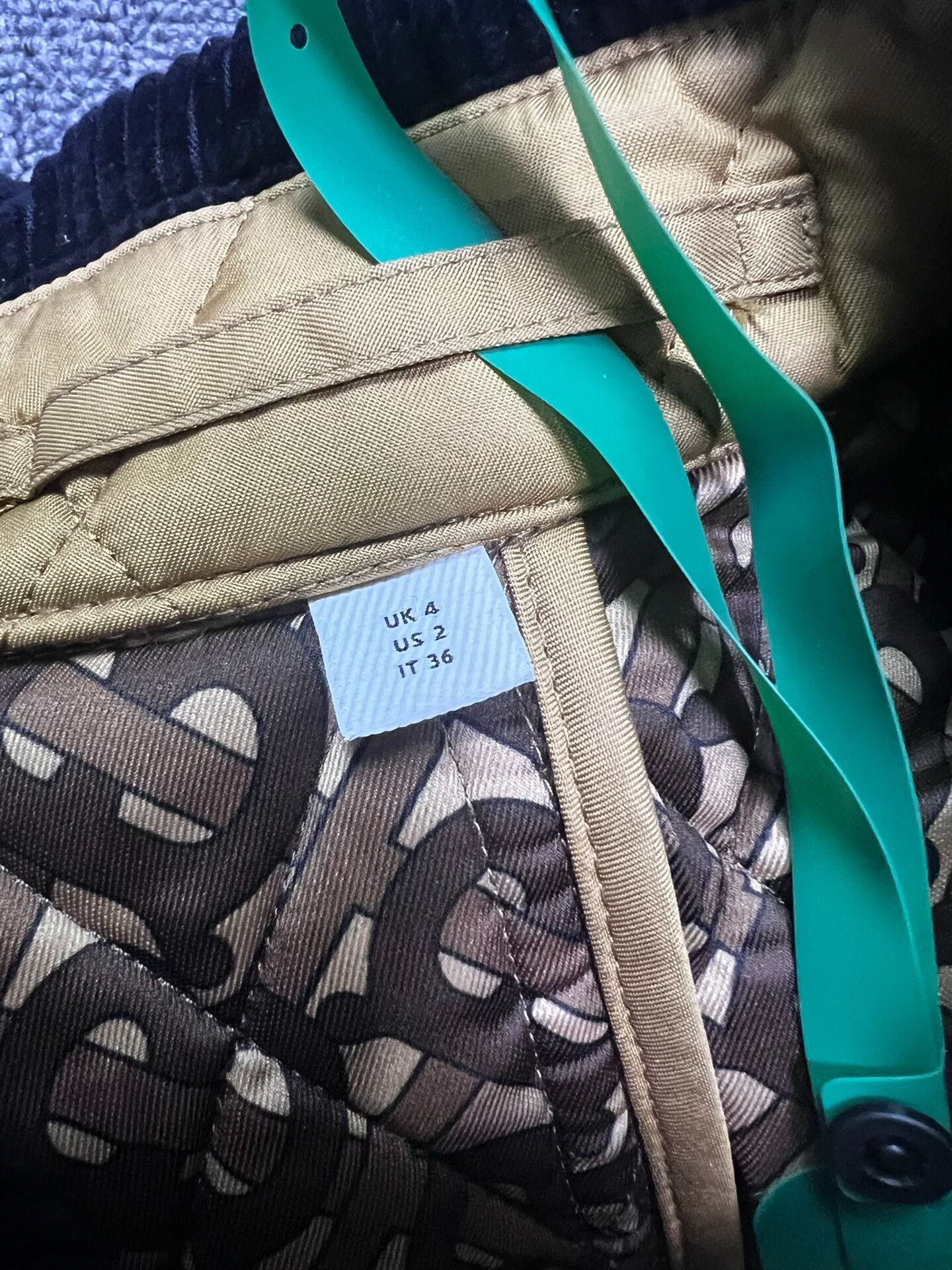 Burberry Burberry Women's Corduroy Lapel Cotton Coat Size XS / US 0-2 / IT 36-38 - 3 Thumbnail
