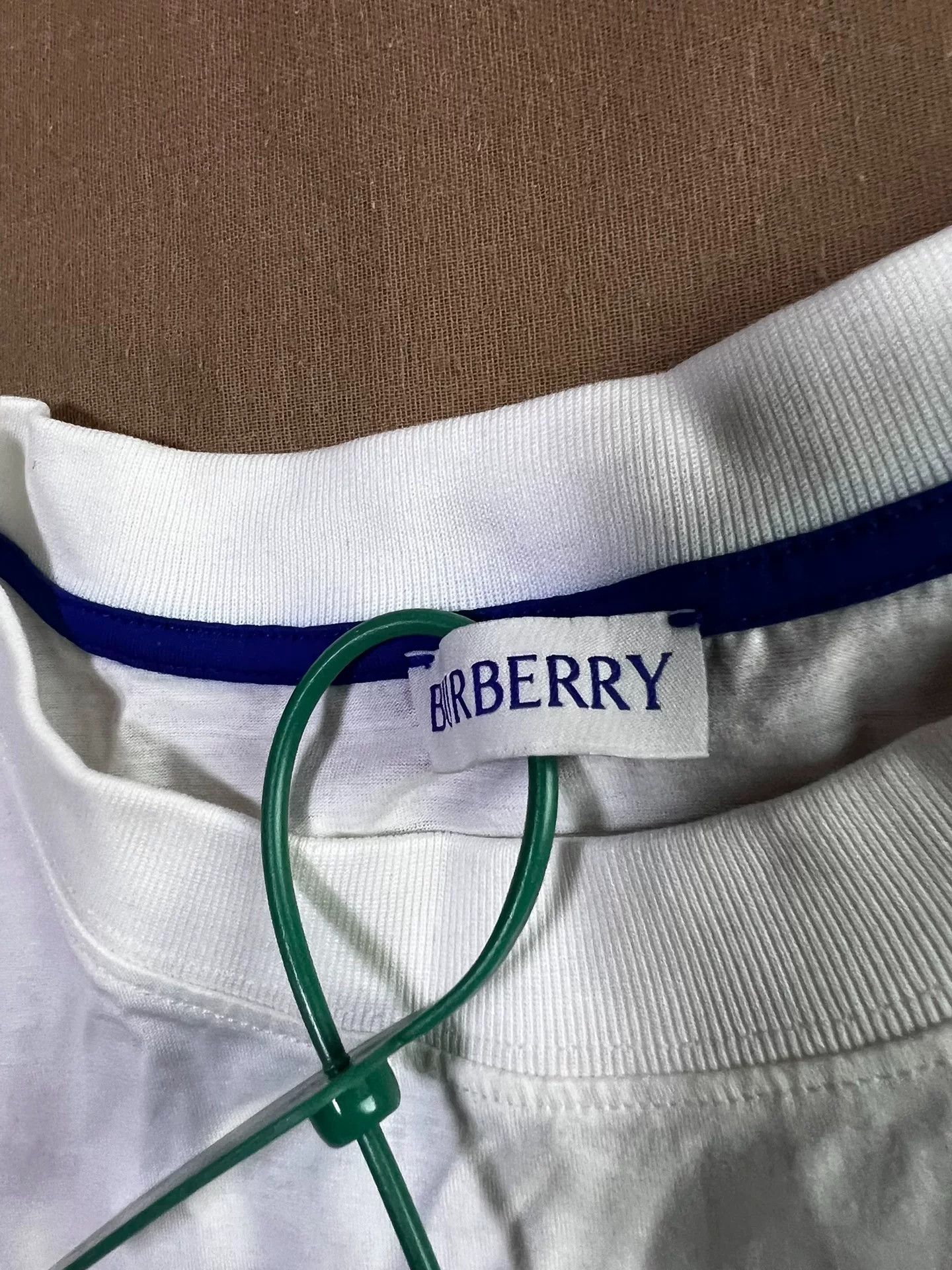 Burberry Burberry Men's Short Sleeve T-Shirt Size US M / EU 48-50 / 2 - 3 Thumbnail