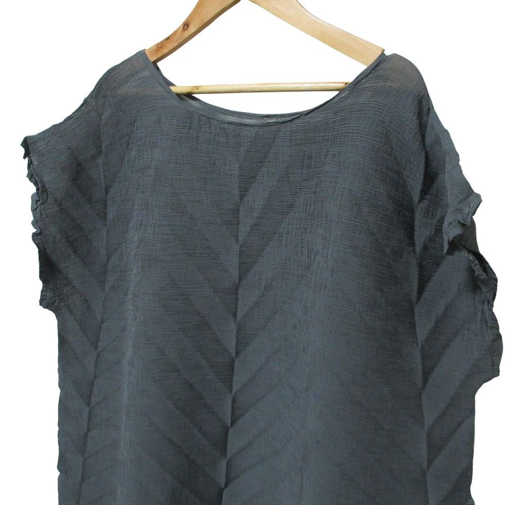 Issey Miyake Issey Miyake me ISSEY MIYAKE STAR SEE-THROUGH CREPE Sleeveless Top Textile Tops MI52FT563 DUTY FREE for USA Size ONE SIZE - 4 Thumbnail