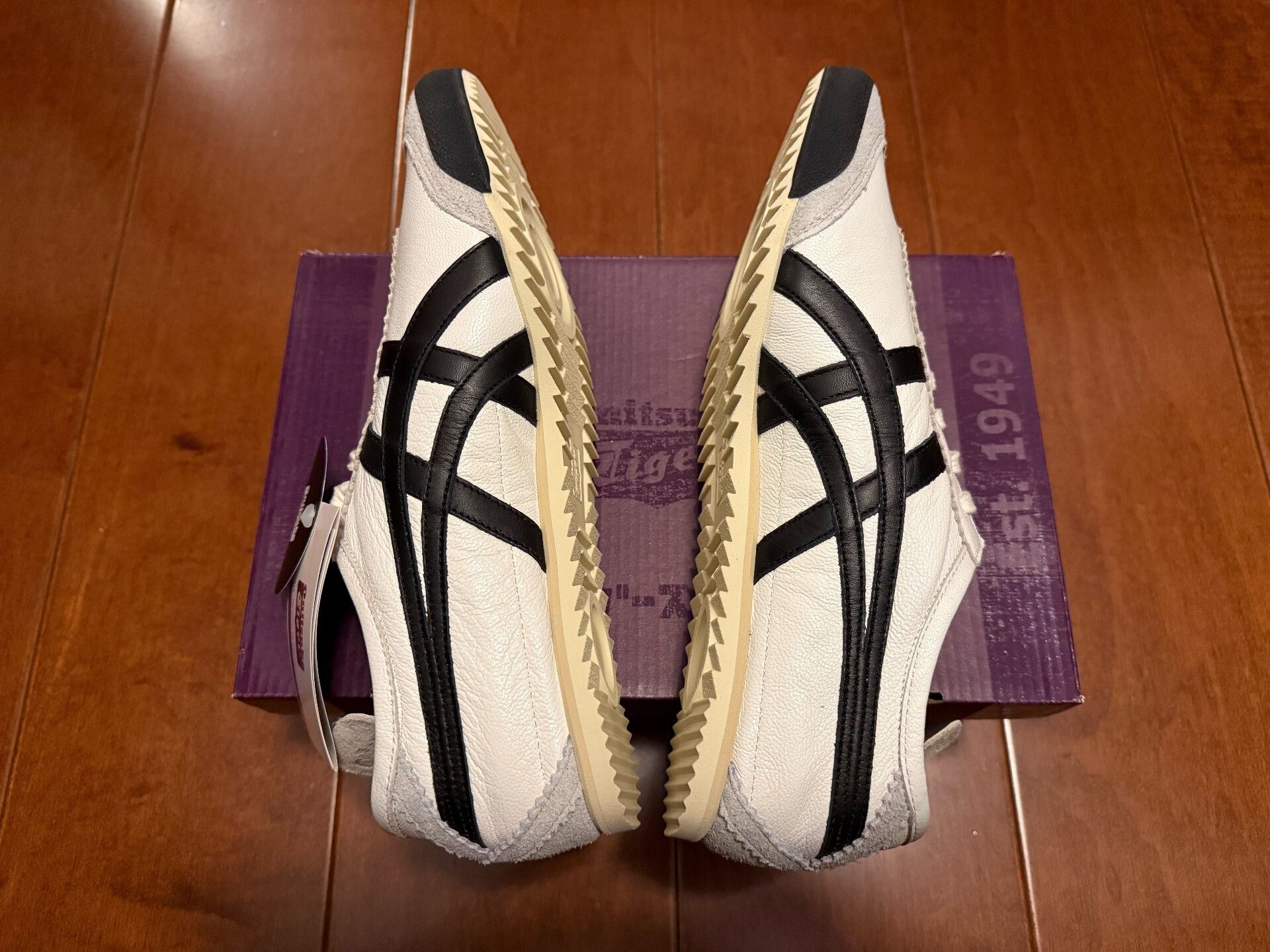 Onitsuka Tiger Onitsuka Tiger Mexico 66 Deluxe Size US 9 / EU 42 - 4 Thumbnail