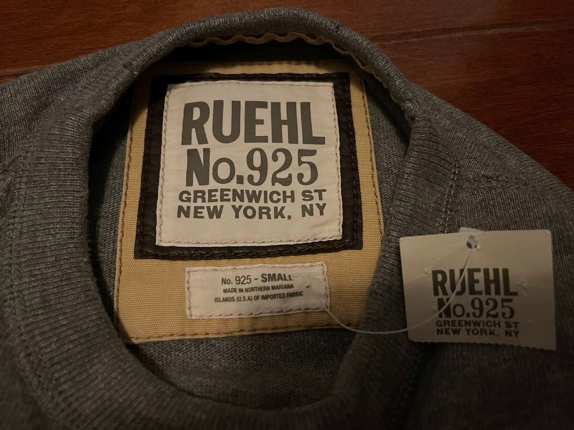 Ruehl No. 925 Abercrombie Ruehl No.925 Long-Sleeve T-Shirt Size US S / EU 44-46 / 1 - 4 Thumbnail