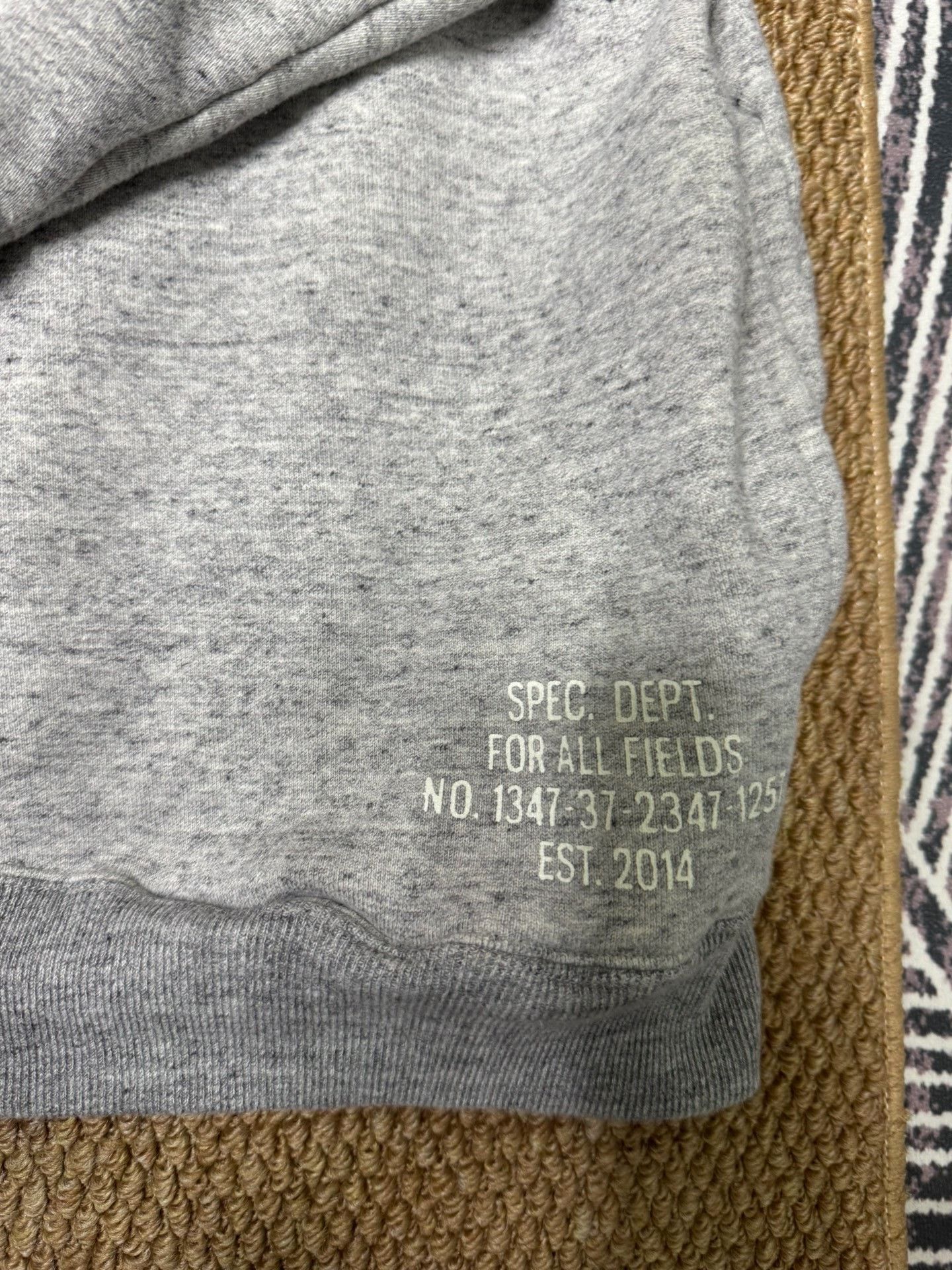 Madness MADNESS Aging Raglan Crew Sweat Size US XL / EU 56 / 4 - 4 Thumbnail