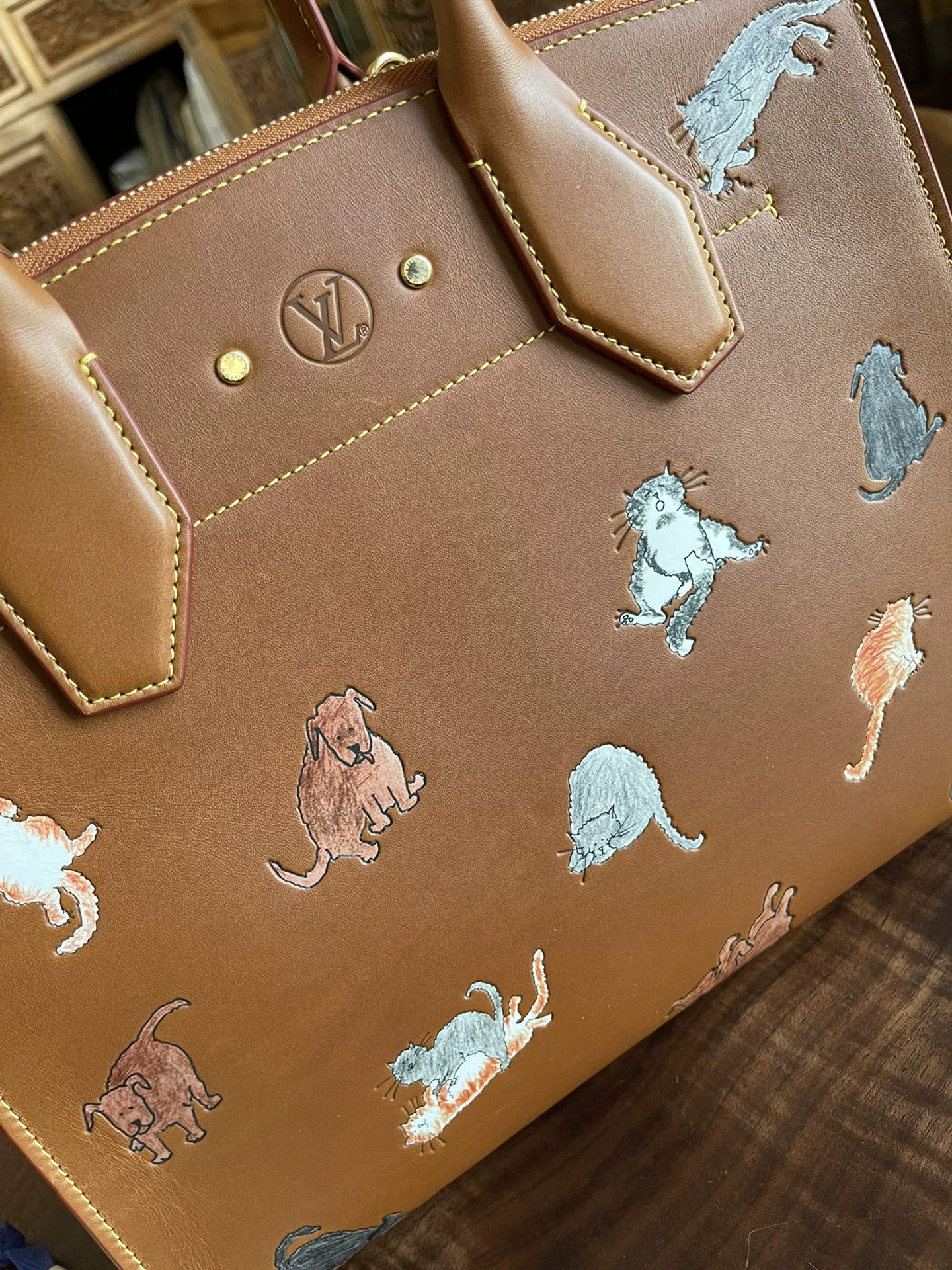 Louis Vuitton LV Cat Dog Limited Handbag Size ONE SIZE - 2 Thumbnail
