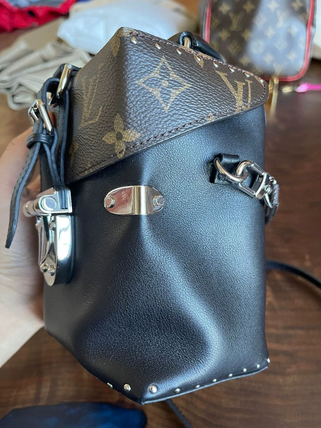 Louis Vuitton LV Milk Box Limited Runway Soft Box Size ONE SIZE - 3 Thumbnail