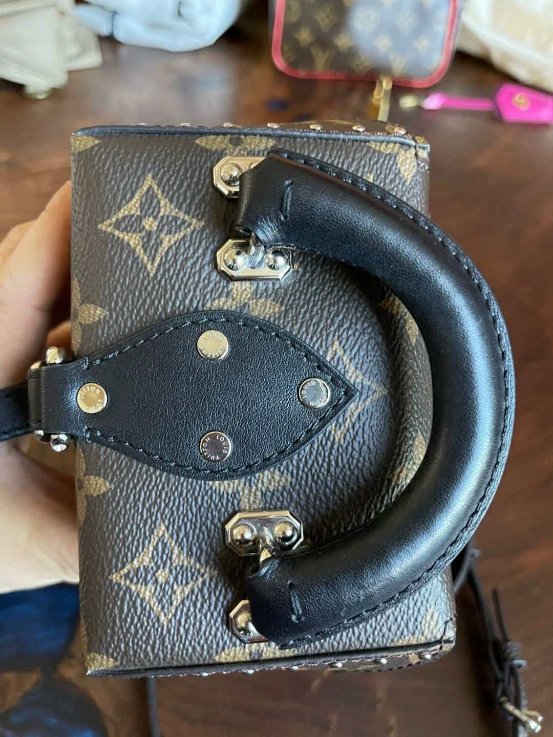 Louis Vuitton LV Milk Box Limited Runway Soft Box Size ONE SIZE - 4 Thumbnail