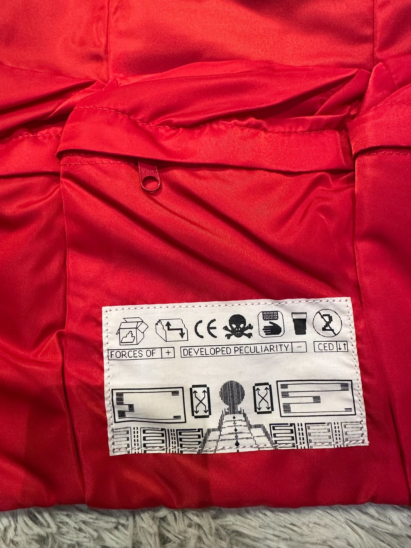Cav Empt C.E/CAVEMPT Red Crossbody Bag Size ONE SIZE - 4 Thumbnail