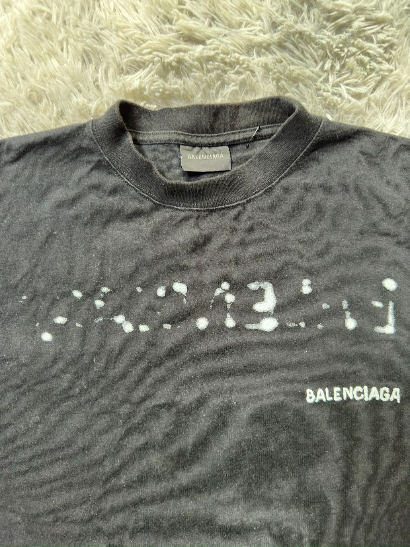 Balenciaga Balenciaga 23SS Graffiti Logo Distressed T-Shirt Size US XS / EU 42 / 0 - 3 Thumbnail
