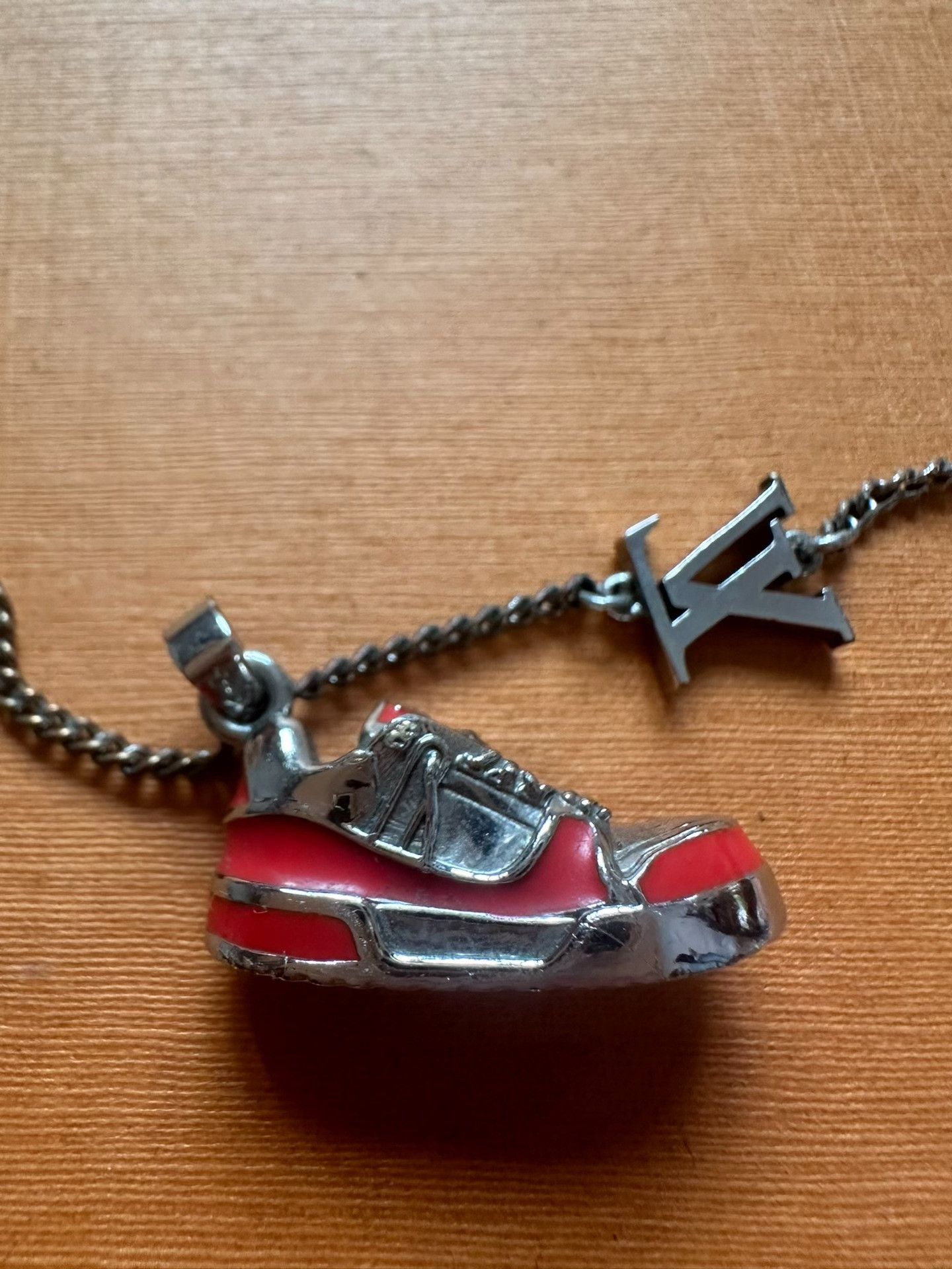 Louis Vuitton Louis Vuitton Enamel Trainer Shoe Necklace Size ONE SIZE - 2 Thumbnail