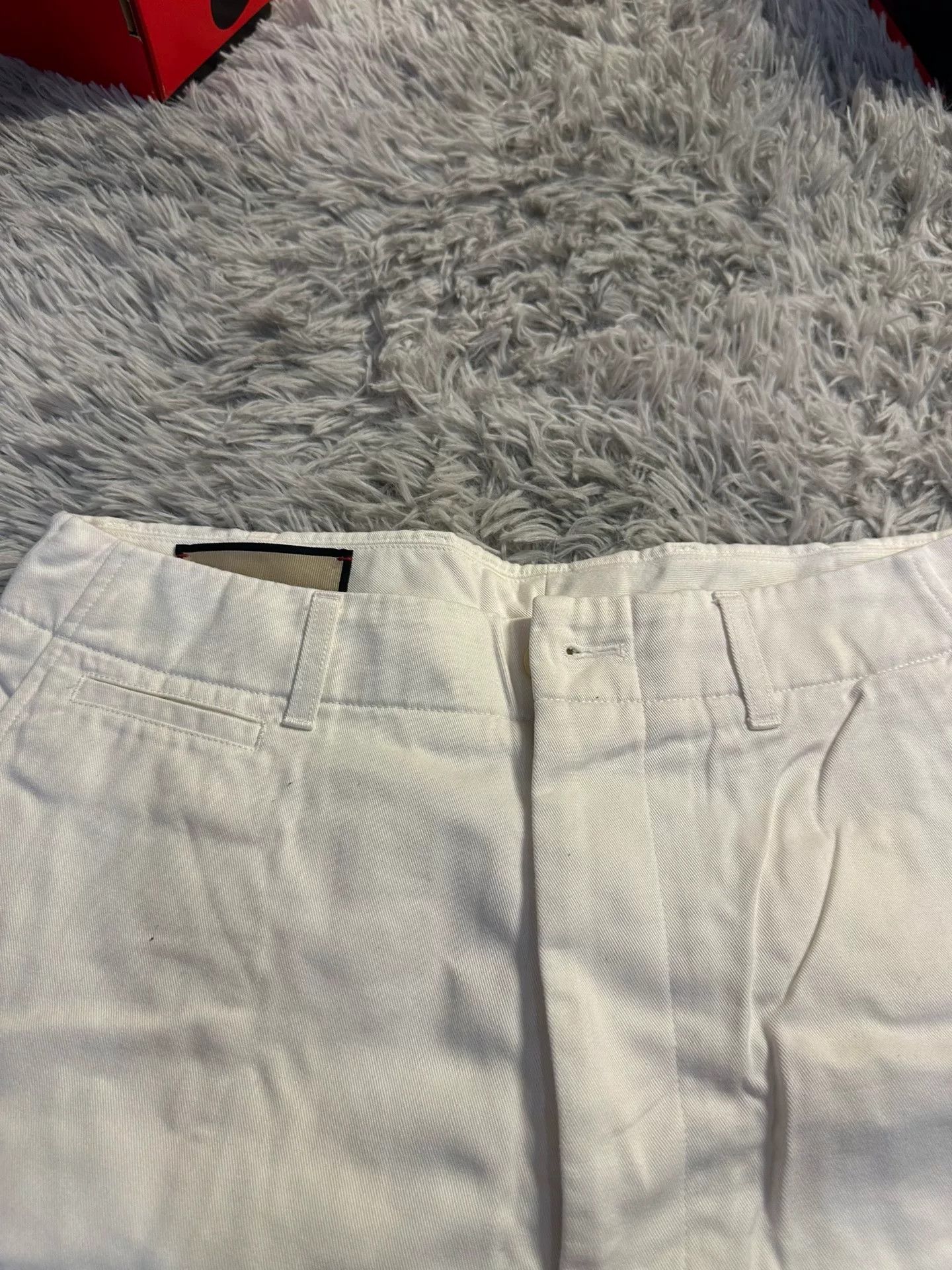 Gucci Gucci Embroidered Logo Shorts Size US 30 / EU 46 - 3 Thumbnail