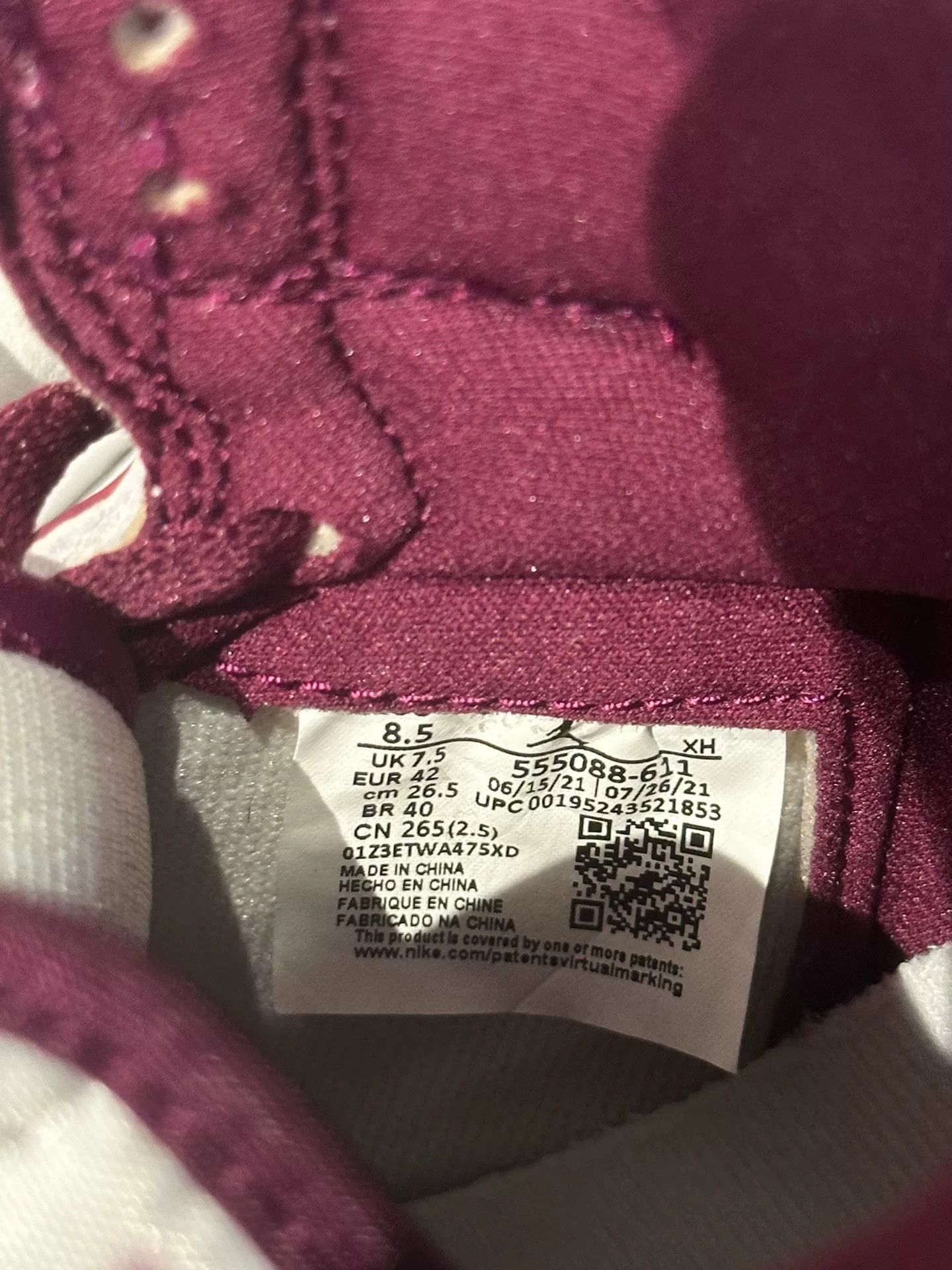 Jordan Brand Air Jordan 1 Bordeaux Red Size US 9 / EU 42 - 7 Thumbnail