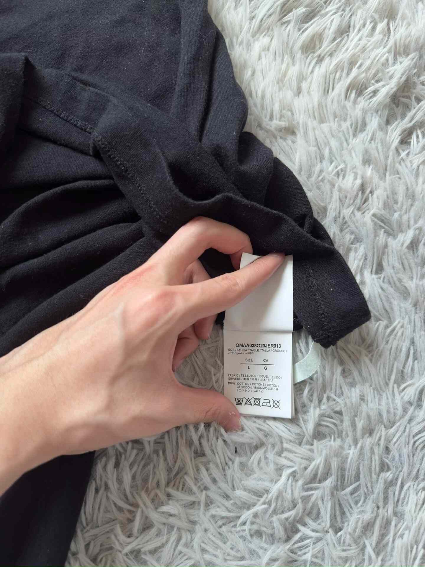Off-White Off-White Black Gold Foil Tape Tee Size US L / EU 52-54 / 3 - 6 Thumbnail