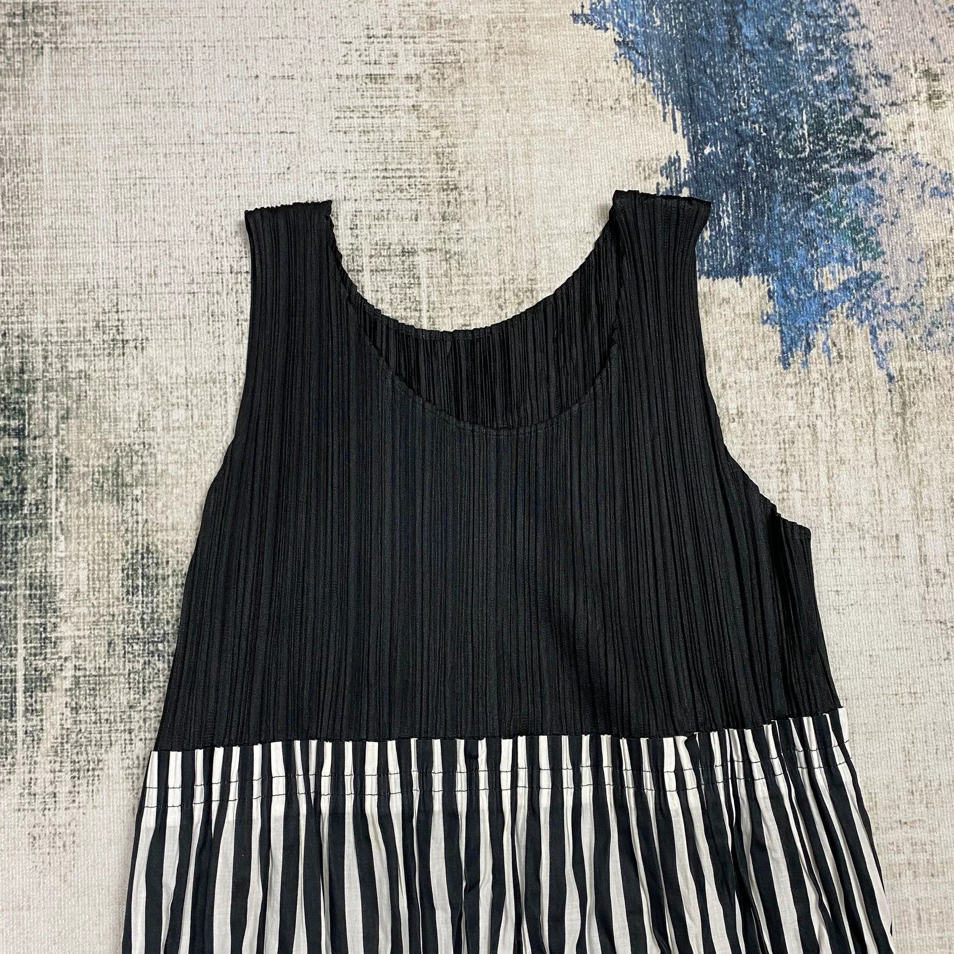 Pleats Please Issey Miyake Issey Miyake Pleats Please Striped Dress Size L / US 10 / IT 46 - 2 Thumbnail