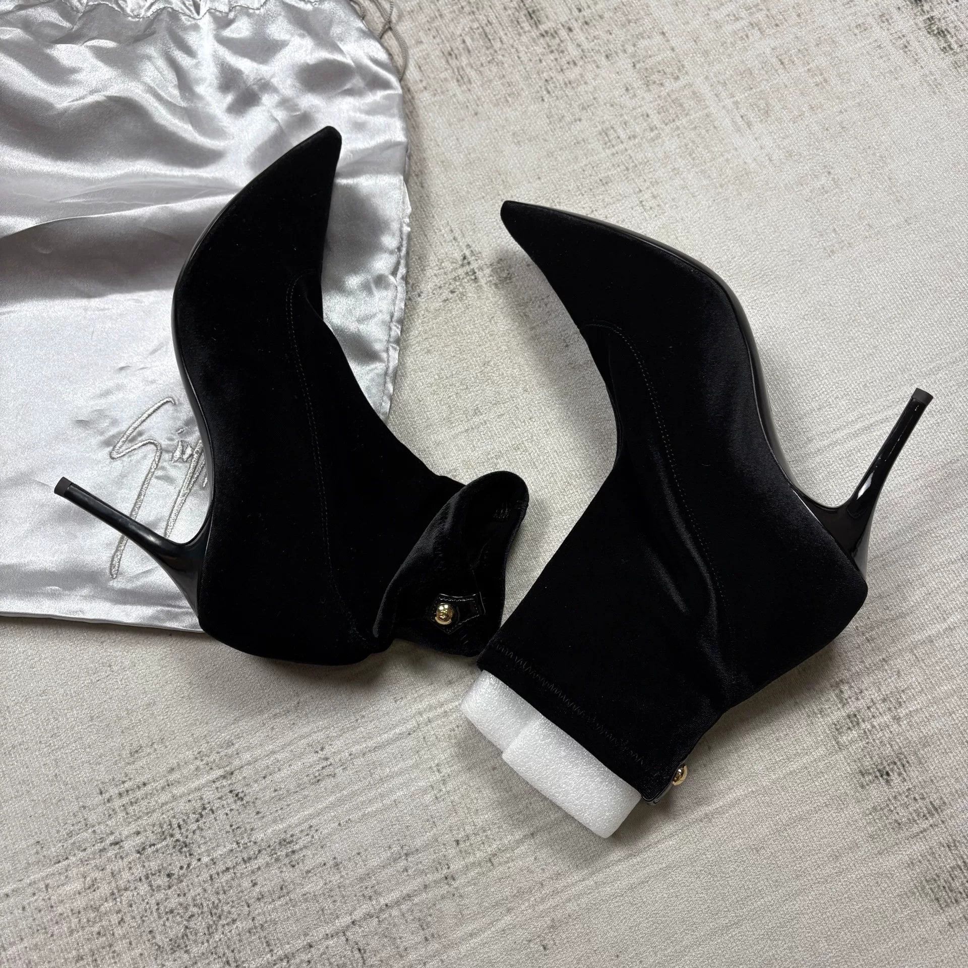 Giuseppe Zanotti GIUSEPPE ZANOTTI Velvet High Heels Size US 8 / IT 38 - 4 Thumbnail