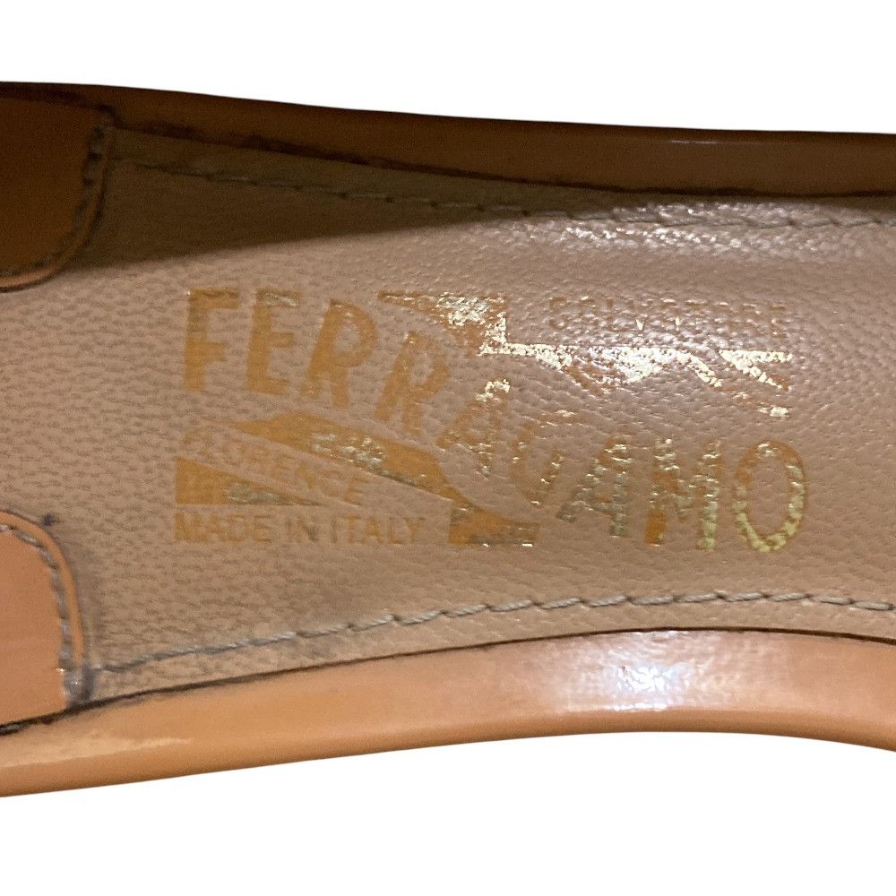 Salvatore Ferragamo Salvatore Ferragamo Salvatore Ferragamo Vara Patent Leather Pumps Leather Shoes DUTY FREE for USA Size ONE SIZE - 14 Thumbnail