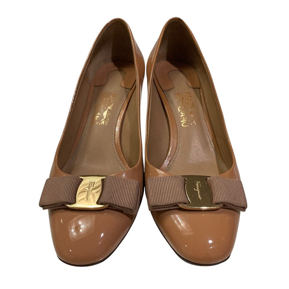 Salvatore Ferragamo Salvatore Ferragamo Salvatore Ferragamo Vara Patent Leather Pumps Leather Shoes DUTY FREE for USA Size ONE SIZE - 2 Thumbnail