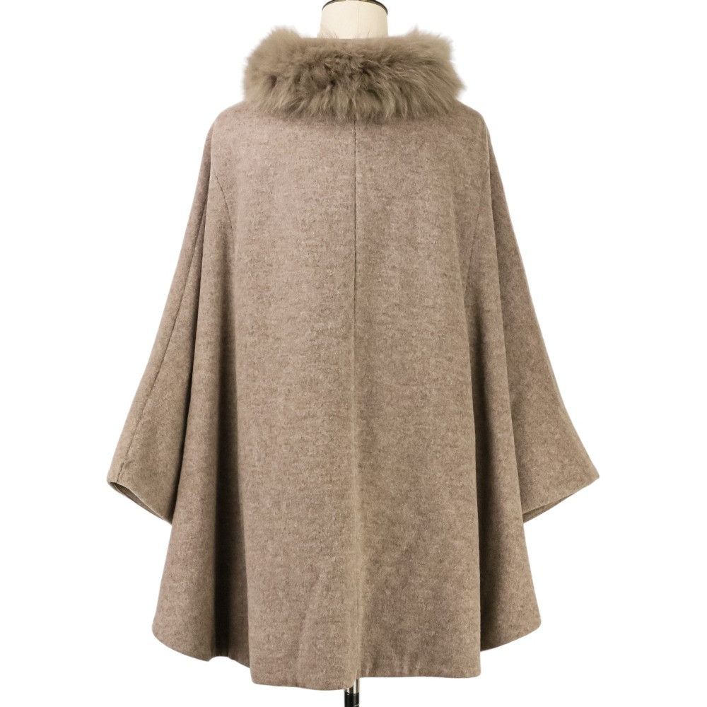 Other Other La MODE Fox Fur Wool Poncho Coat Textile Outerwear DUTY FREE for USA Size ONE SIZE - 5 Thumbnail