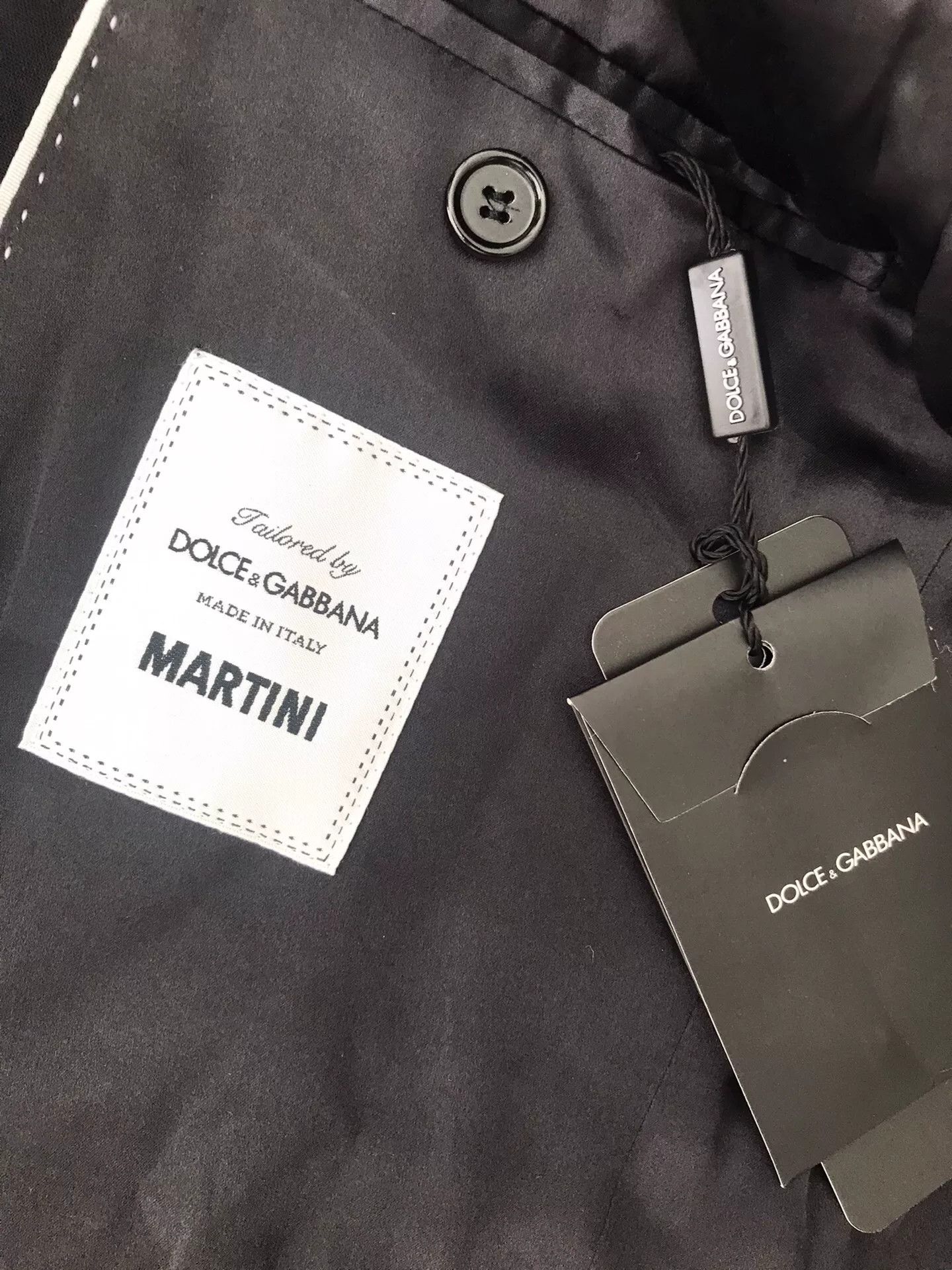 Dolce & Gabbana luxury black wool suit by dolce gabbana Size US L / EU 52-54 / 3 - 7 Thumbnail