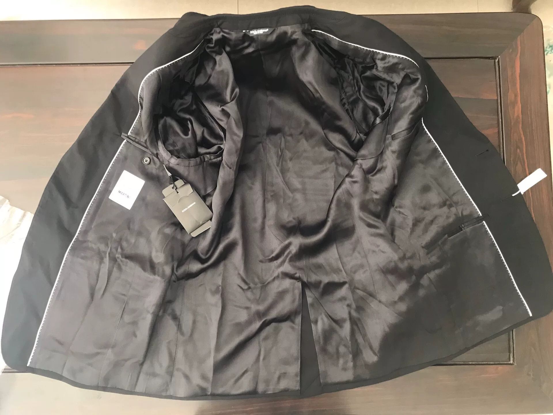 Dolce & Gabbana luxury black wool suit by dolce gabbana Size US L / EU 52-54 / 3 - 6 Thumbnail