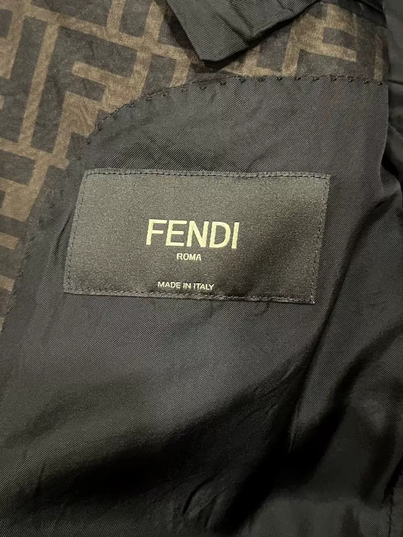 Fendi Fendi Logo Suit Set in Excellent Condition Size US M / EU 48-50 / 2 - 4 Thumbnail
