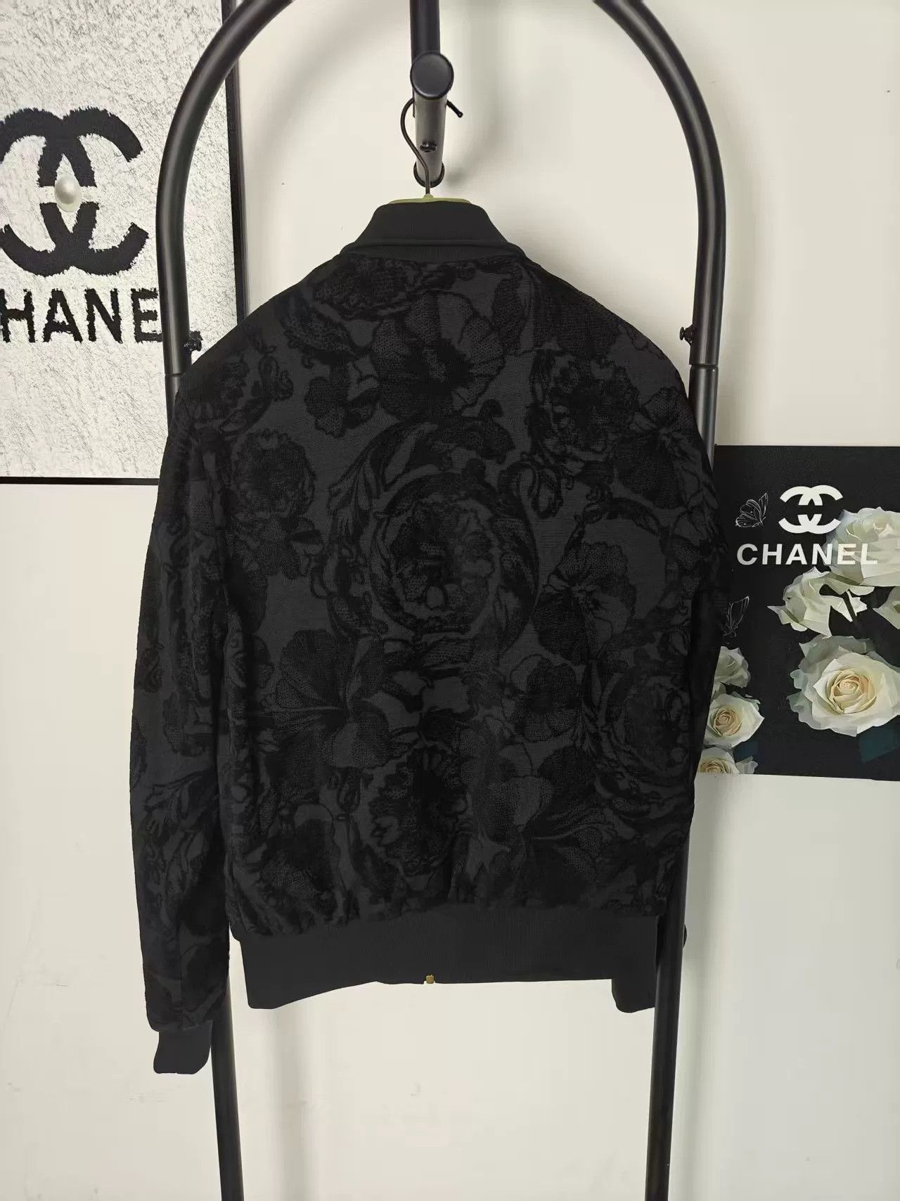 Versace Versace Zip Jacket in Excellent Condition Size US M / EU 48-50 / 2 - 2 Thumbnail