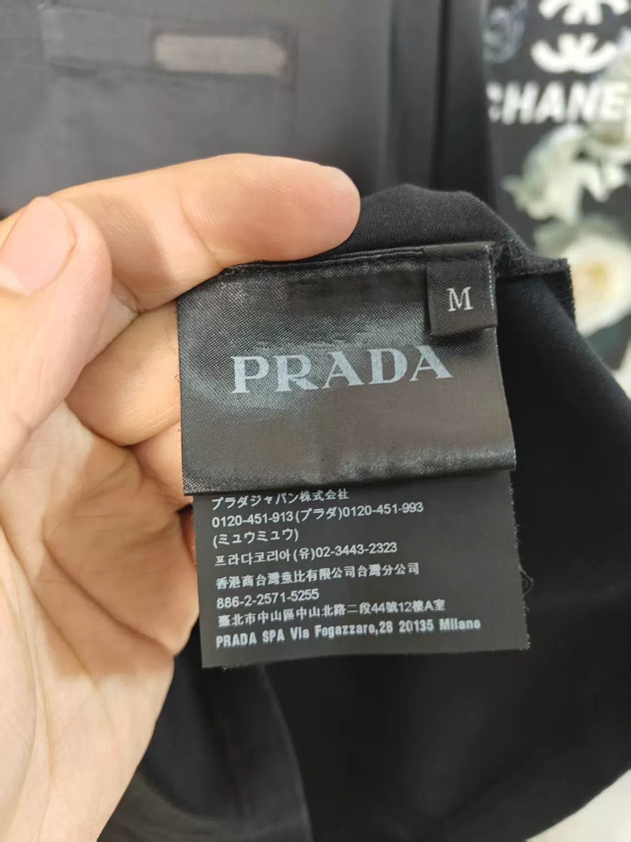 Prada Prada Pocket Logo Short Sleeve Shirt Size US S / EU 44-46 / 1 - 3 Thumbnail