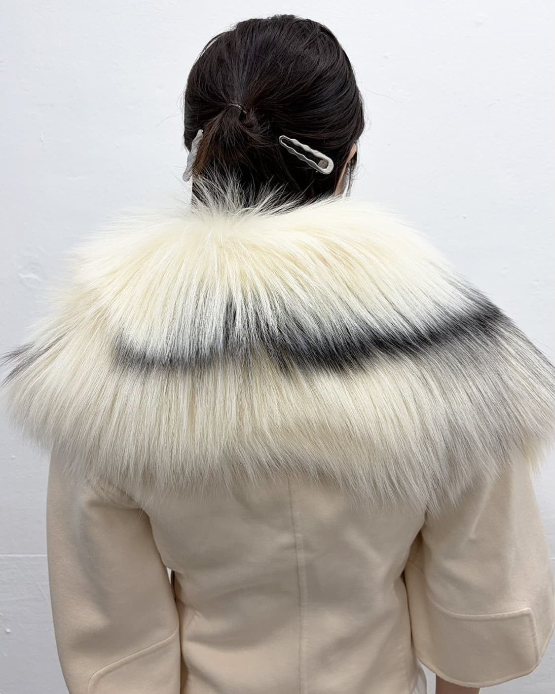 Salvatore Ferragamo Salvatore Ferragamo Fur Leather Coat Size M / US 6-8 / IT 42-44 - 6 Thumbnail