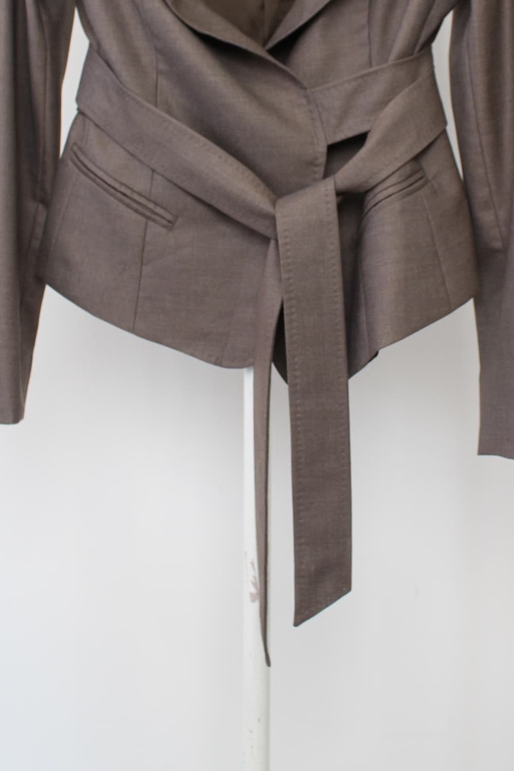 Max Mara Max Mara Vintage Strapped Jacket Size M / US 6-8 / IT 42-44 - 4 Thumbnail
