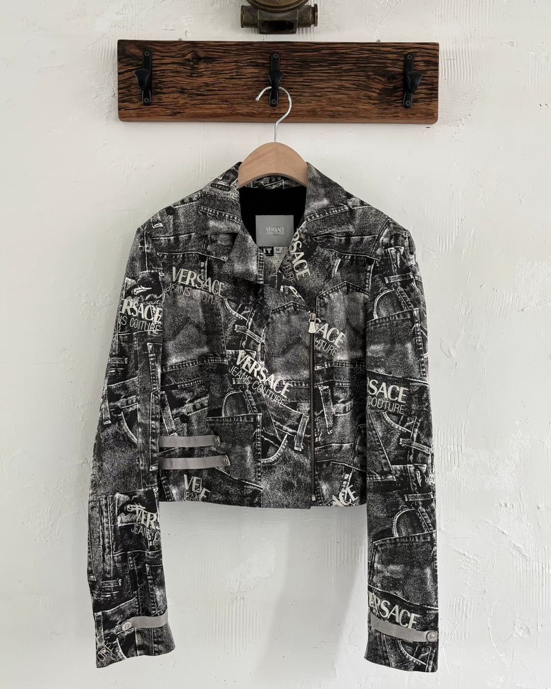 Versace Versace Vintage Memphis Jacket Size M / US 6-8 / IT 42-44 - 4 Thumbnail