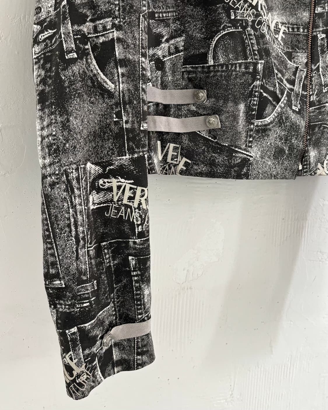 Versace Versace Vintage Memphis Jacket Size M / US 6-8 / IT 42-44 - 5 Thumbnail