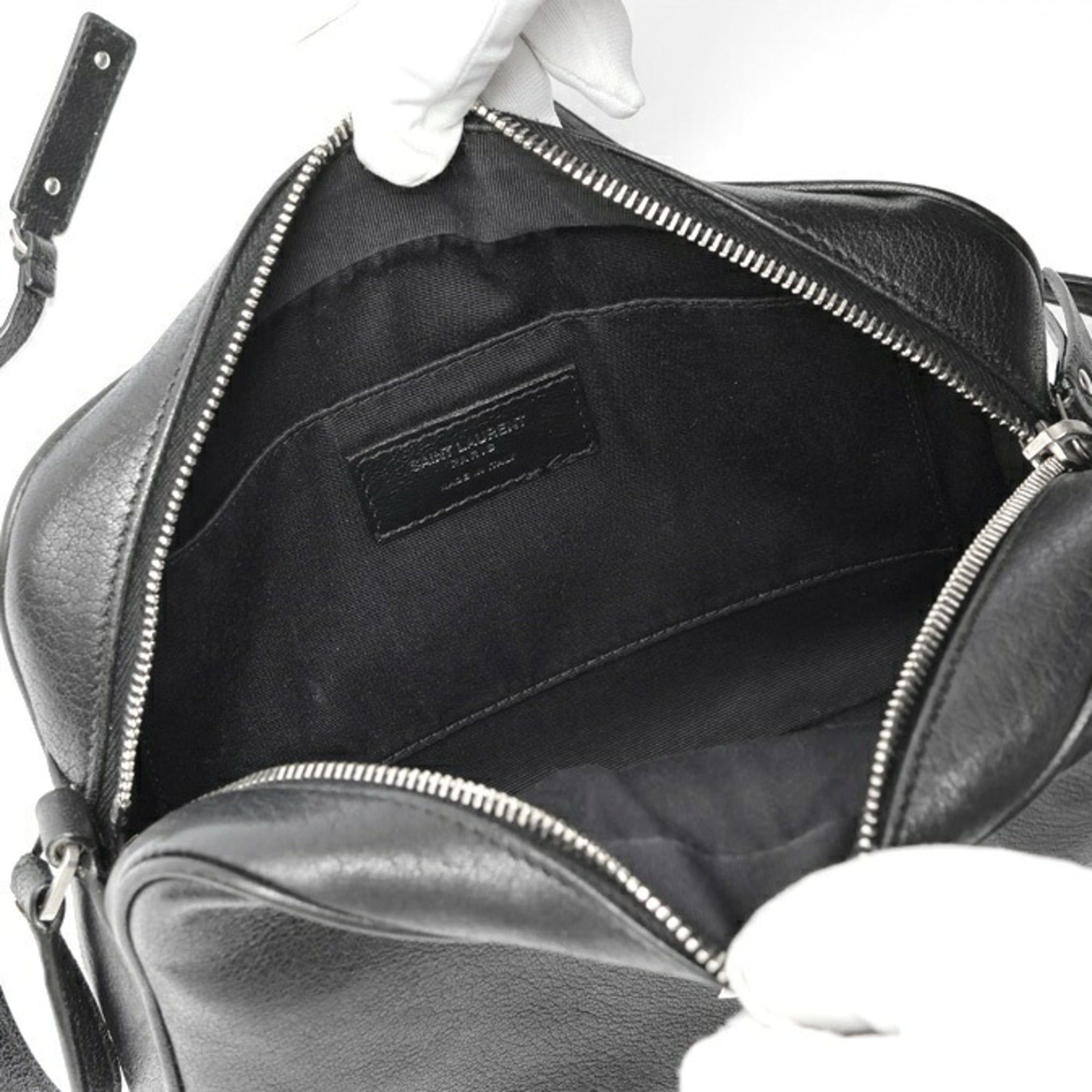 Saint Laurent Paris Saint Laurent Lou Camera Bag with Tassel Shoulder 574494 Leather Black RI-159962 Size ONE SIZE - 6 Thumbnail