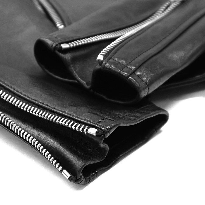 Yves Saint Laurent Yves Saint Laurent Saint Laurent Paris Lambskin Jacket Leather Outerwear DUTY FREE for USA Size ONE SIZE - 6 Thumbnail