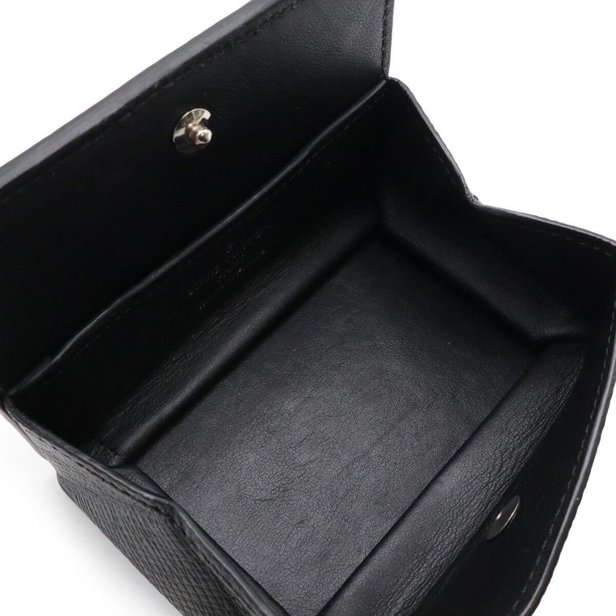 Louis Vuitton Louis Vuitton Louis Vuitton Taiga Coin Purse Leather Coin Case M30598 DUTY FREE for USA Size ONE SIZE - 4 Thumbnail