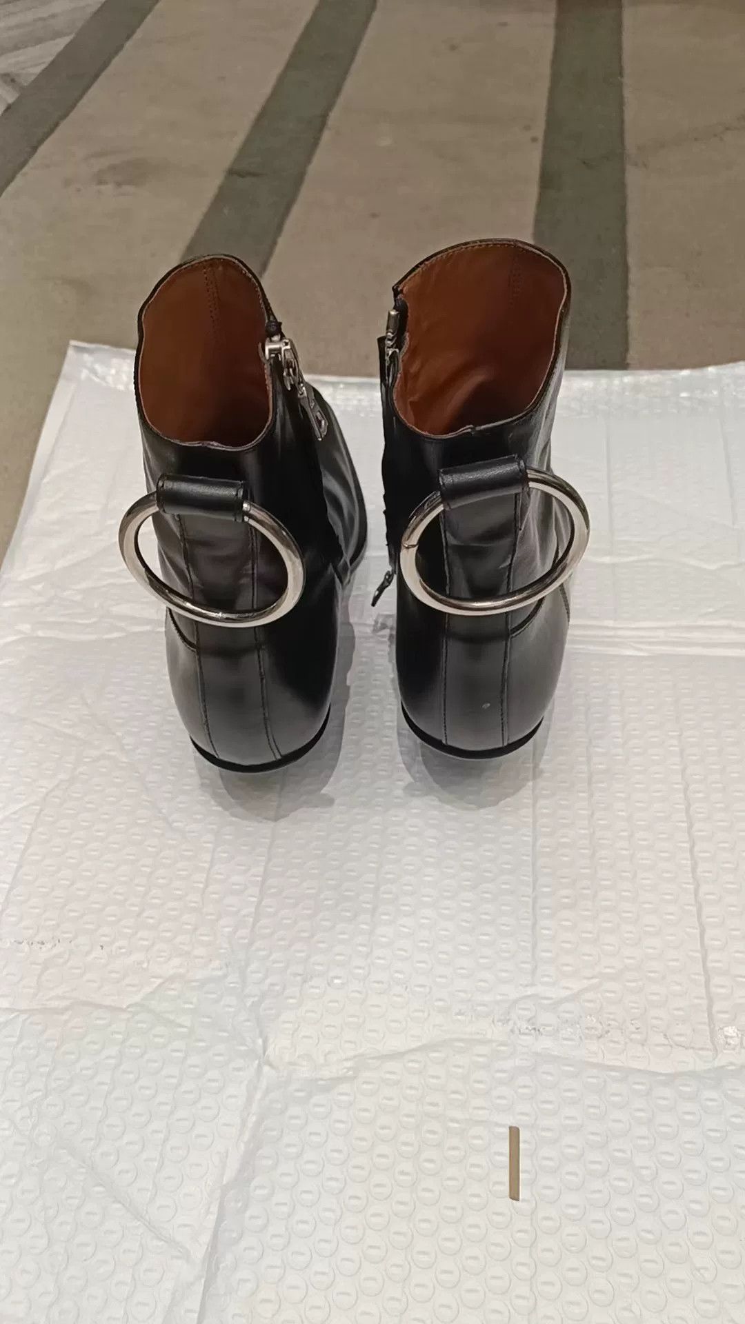 Vetements SS17 Vetements Ring Chelsea Boots Size US 6 / IT 36 - 9 Thumbnail