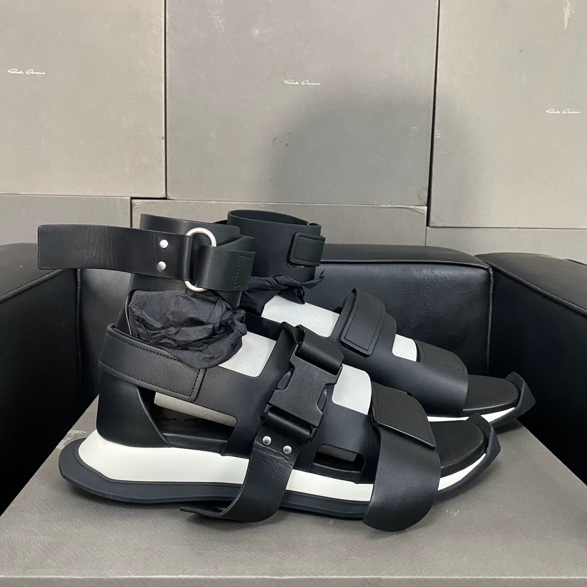 Rick Owens Rick Owens Tank Sole Sandals Size US 7 / EU 40 - 2 Thumbnail